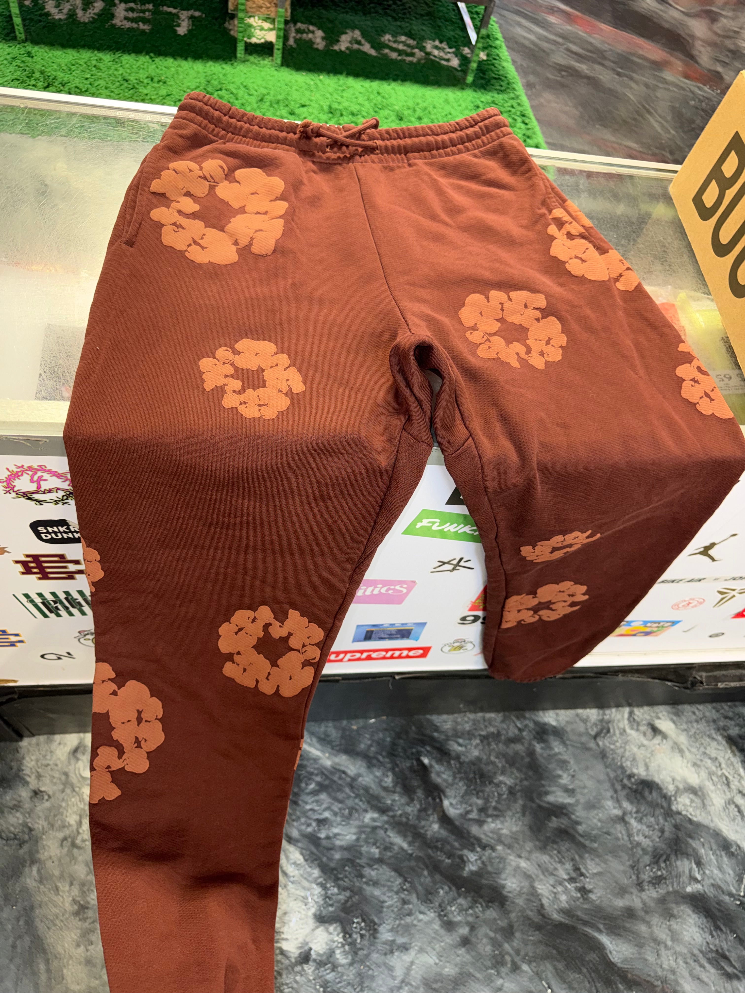 Size XS (Fits M) Denim Tears Sweatpants “Brown”