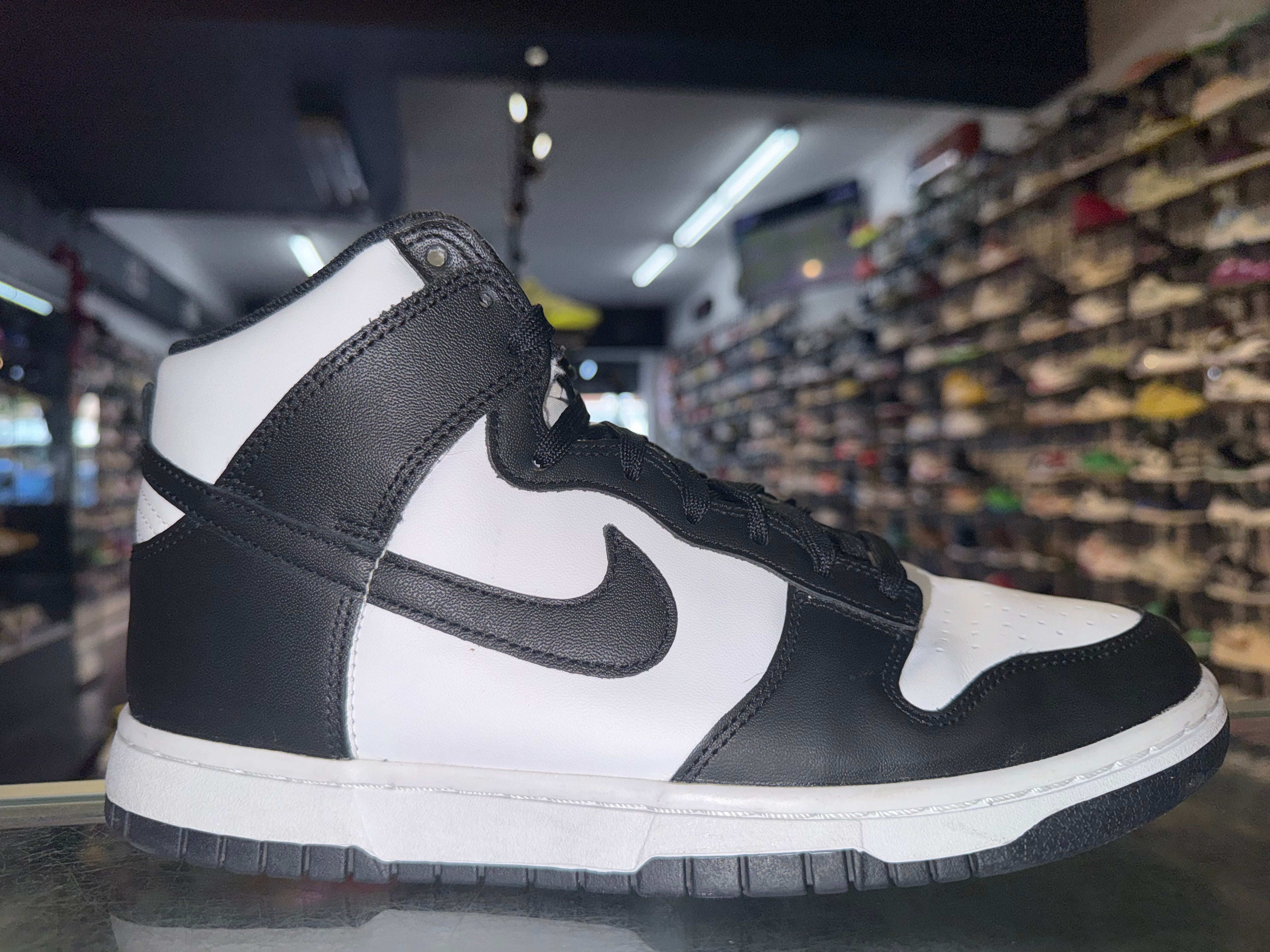 Size 8 Dunk High "Panda"