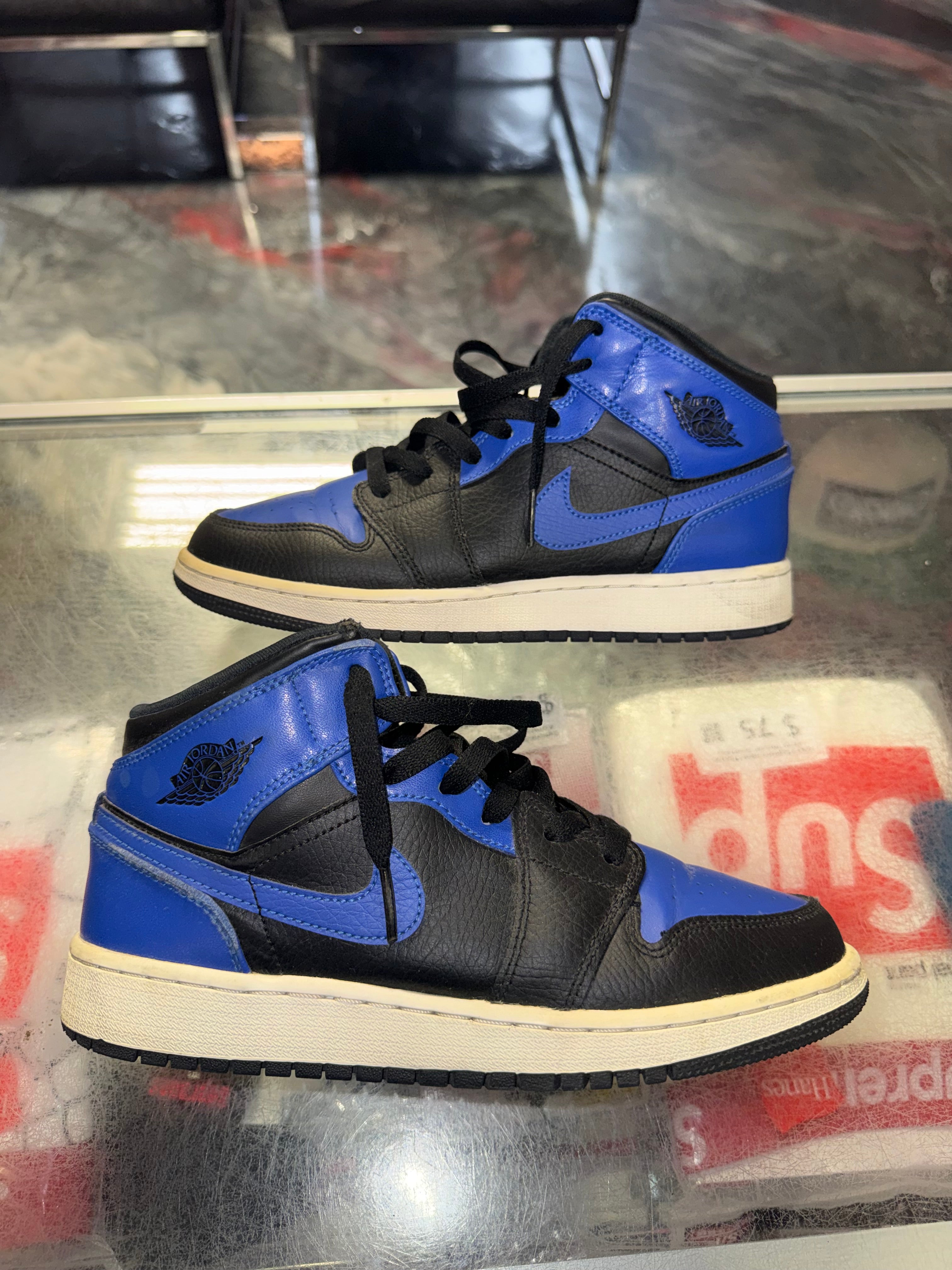 Size 6y Air Jordan 1 Mid "Royal Black" - R
