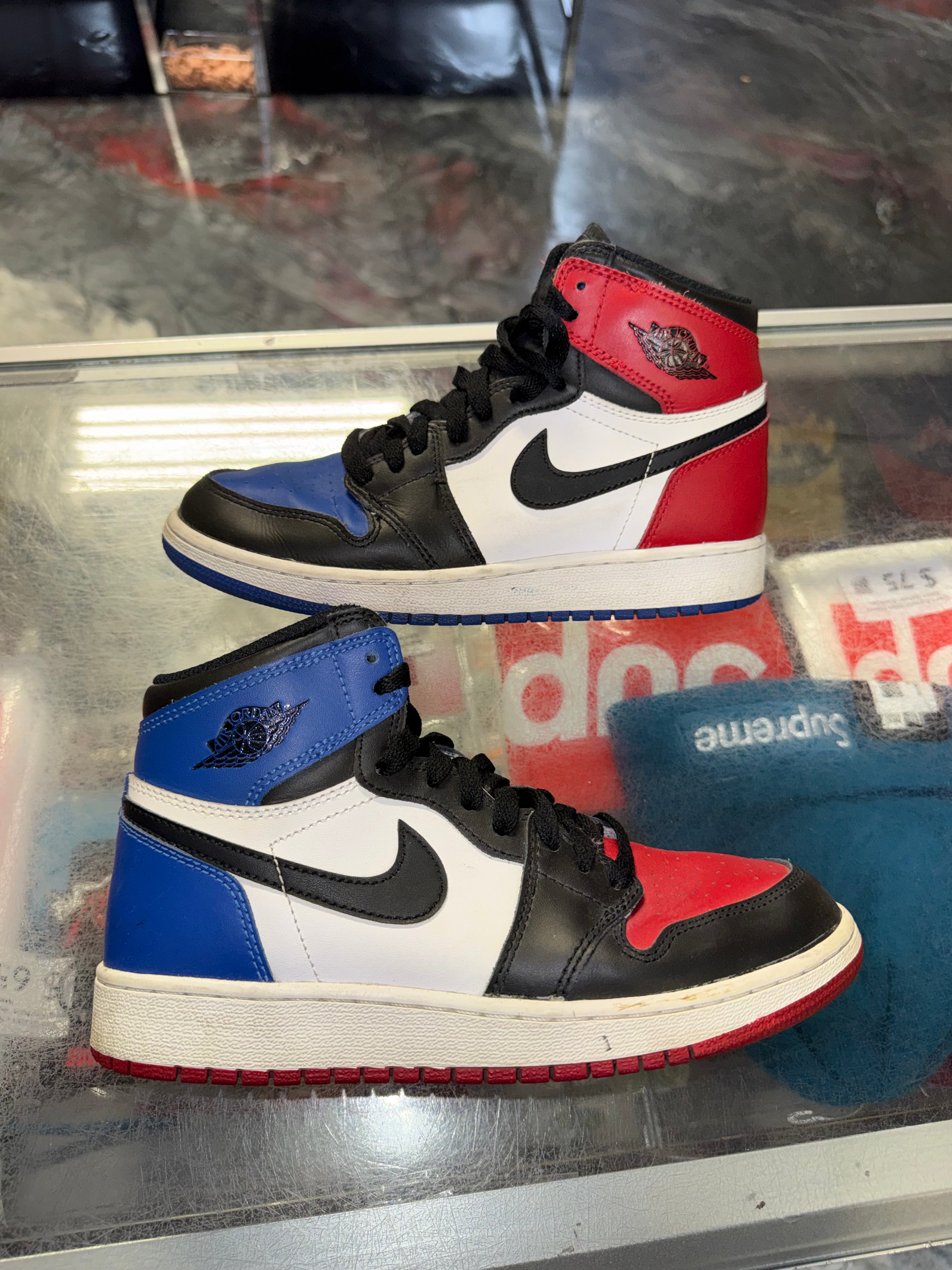 Size 5y Air Jordan 1 "Top 3" - NB