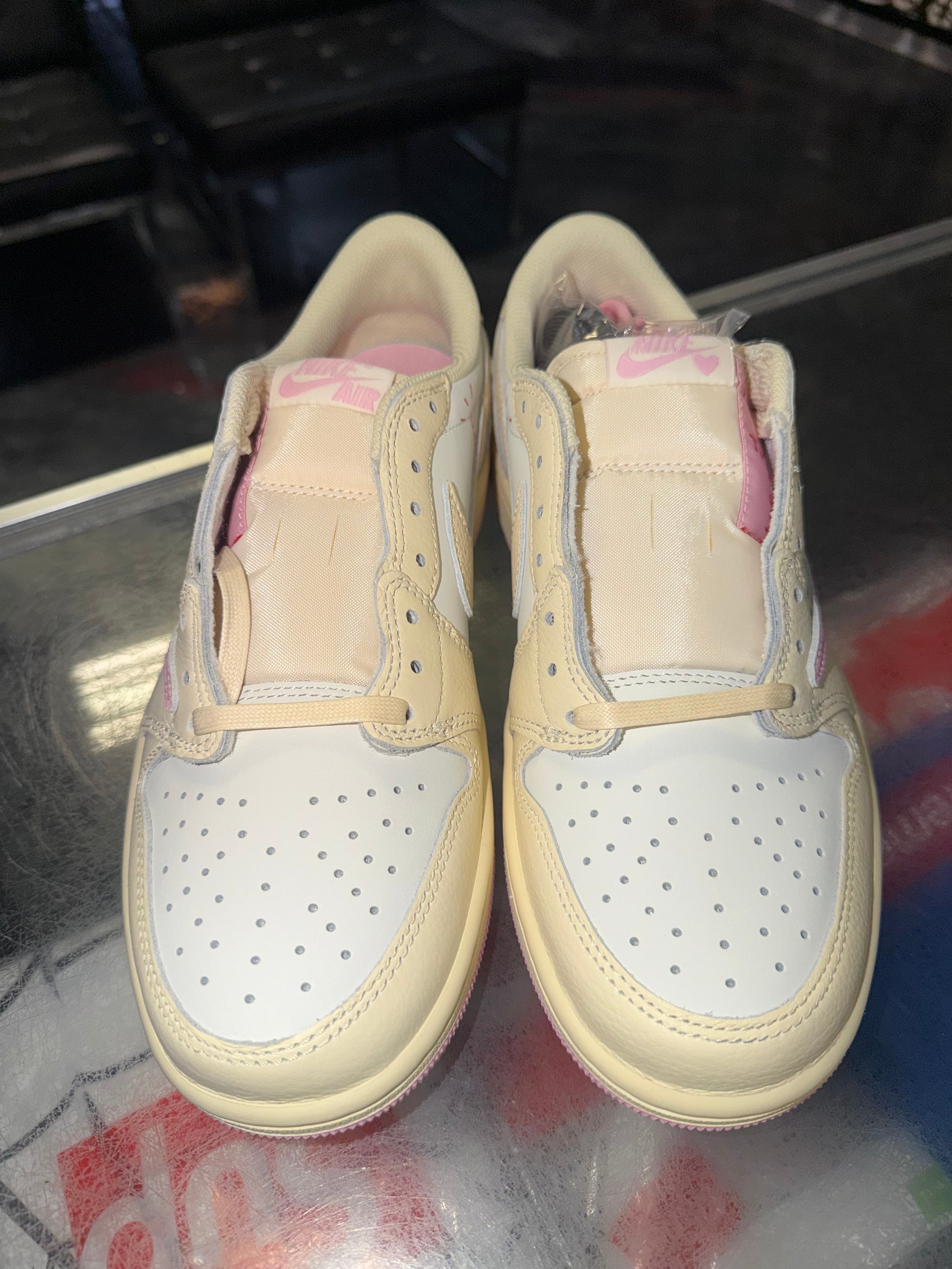 Size 7.5 Air Jordan 1 Low Travis Scott "Shy Pink" Brand New