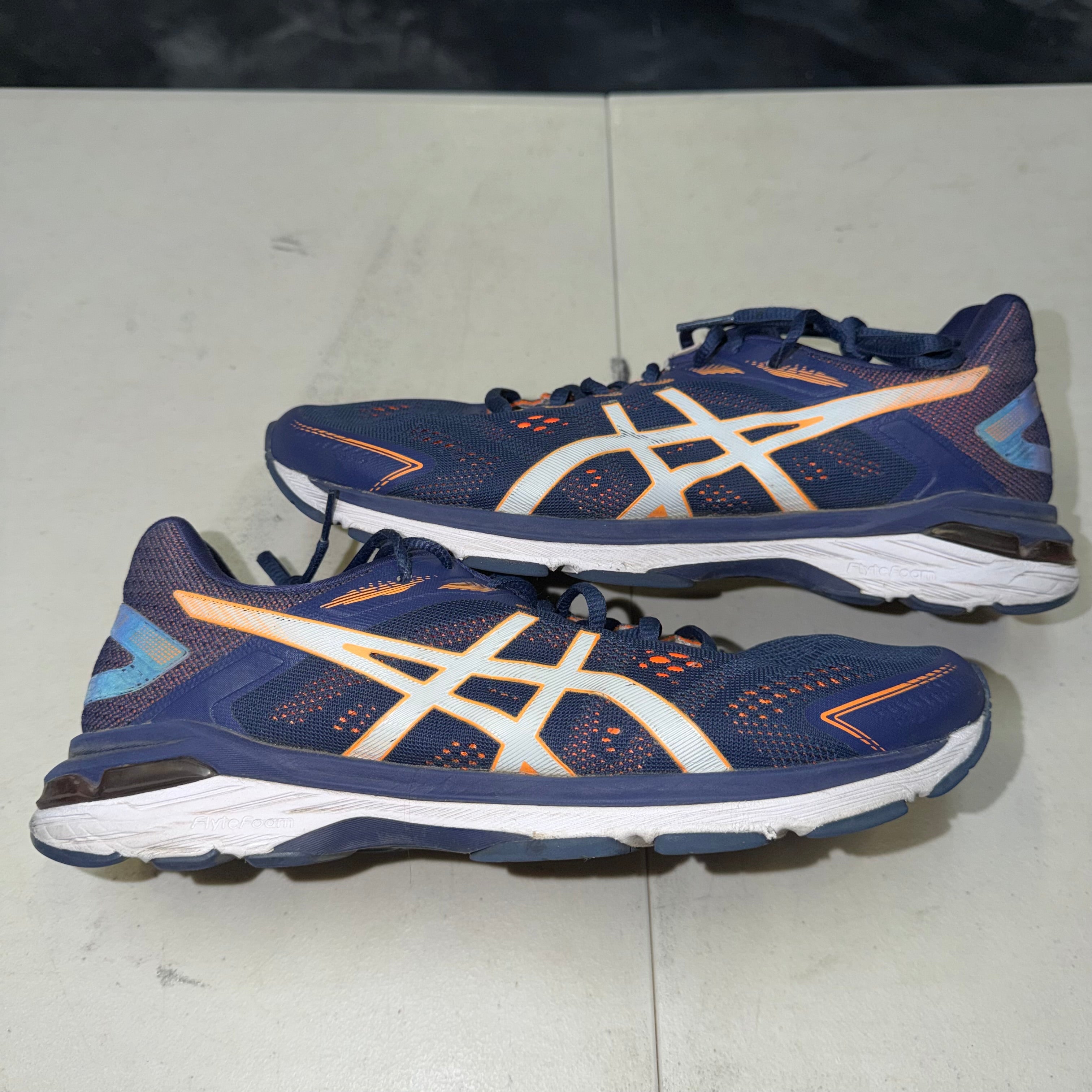 Size 9 Asics GT-2000 "Blue Yellow" - NB