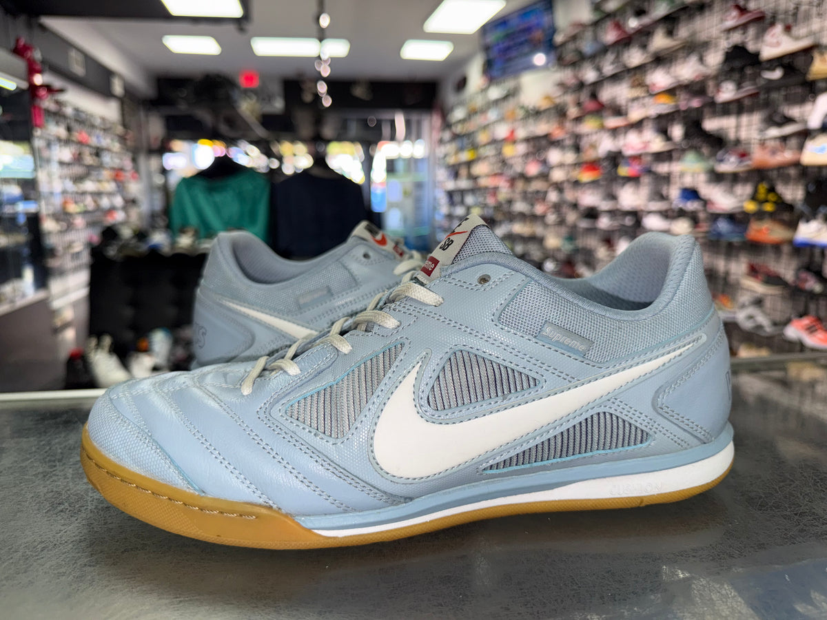 SB Gato Supreme Light Armory Blue sneaker, pre-owned, size 10 – view 2