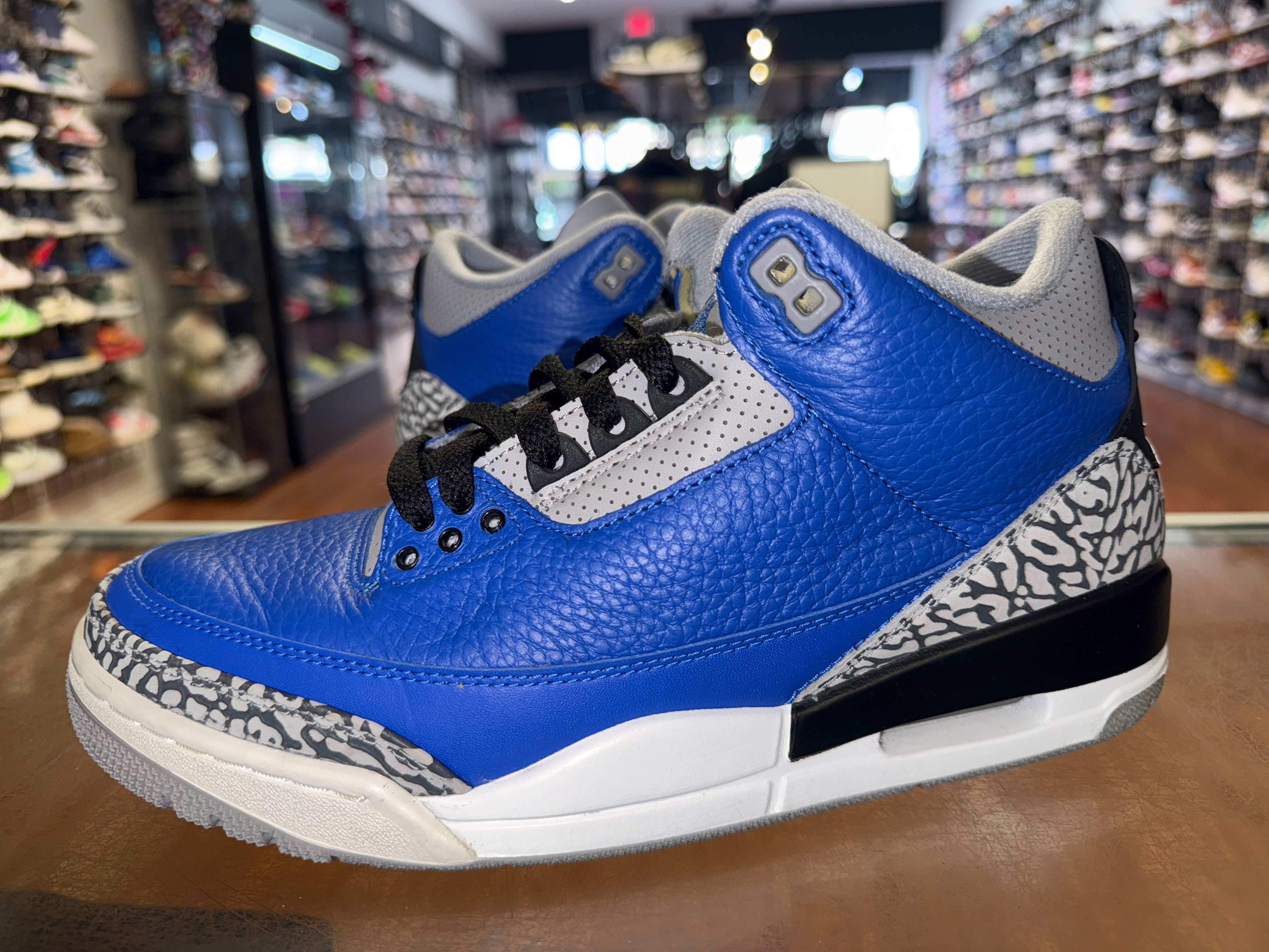 Size 8.5 Air Jordan 3 "Varsity Royal"