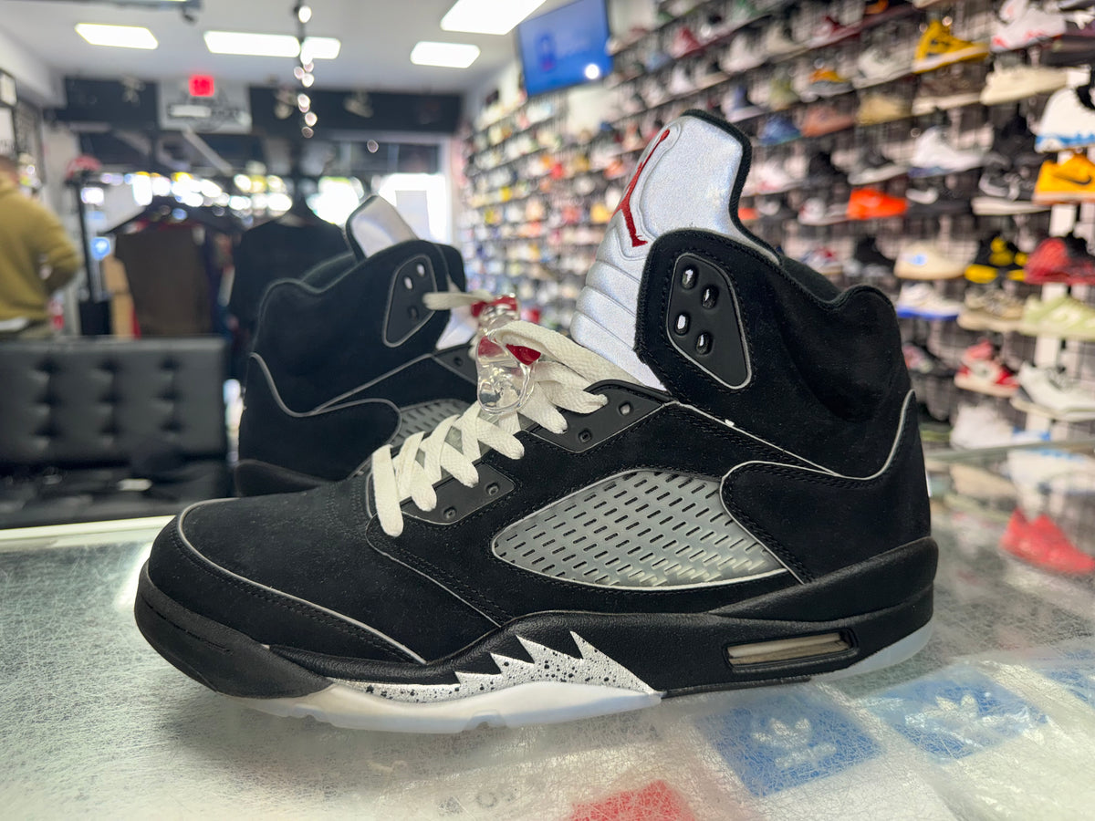 Size 12 Air Jordan 5 "Black Metallic Reimagined"