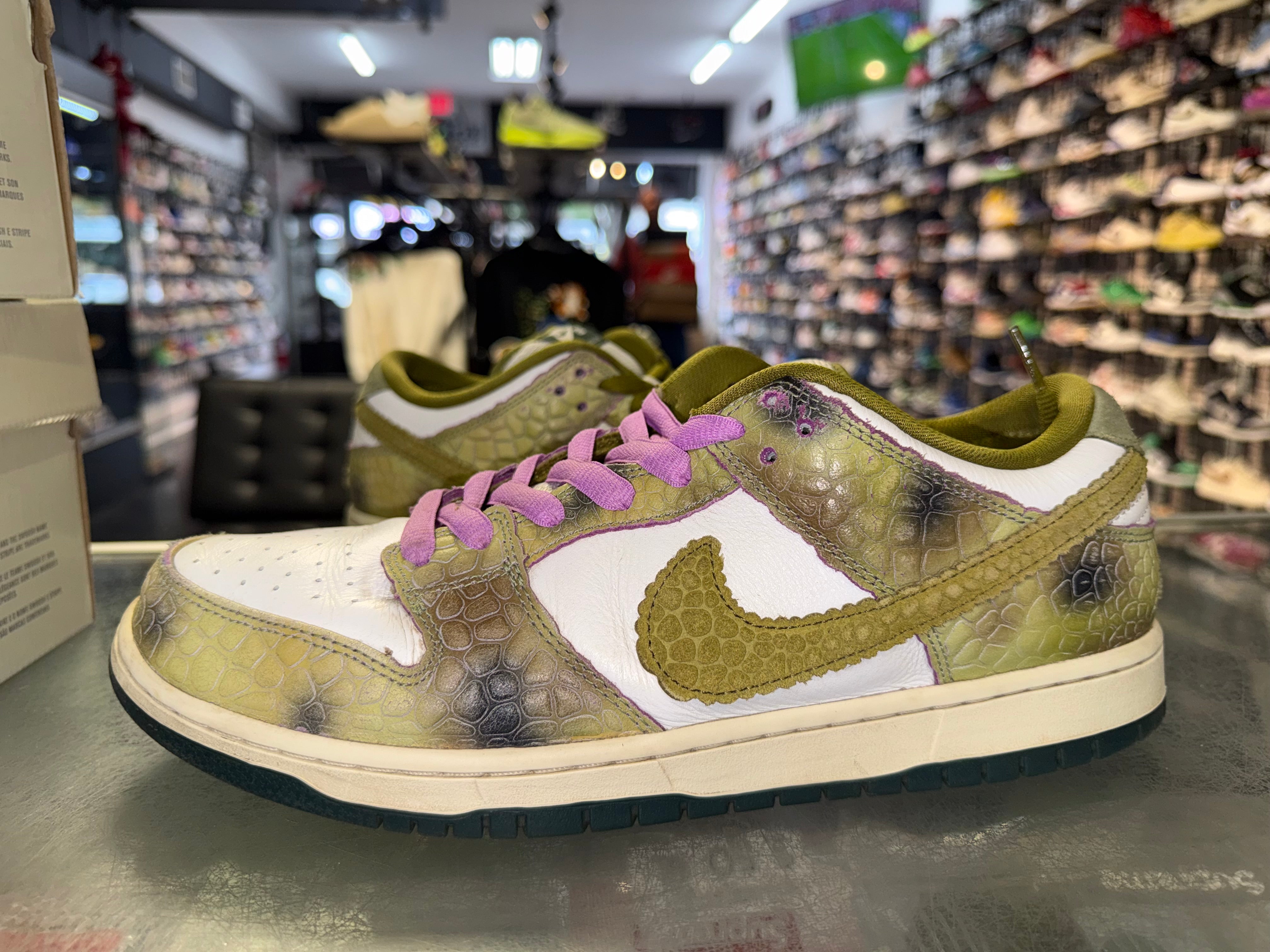 Size 11.5 Dunk low SB "Alexis Sablone Chameleon"