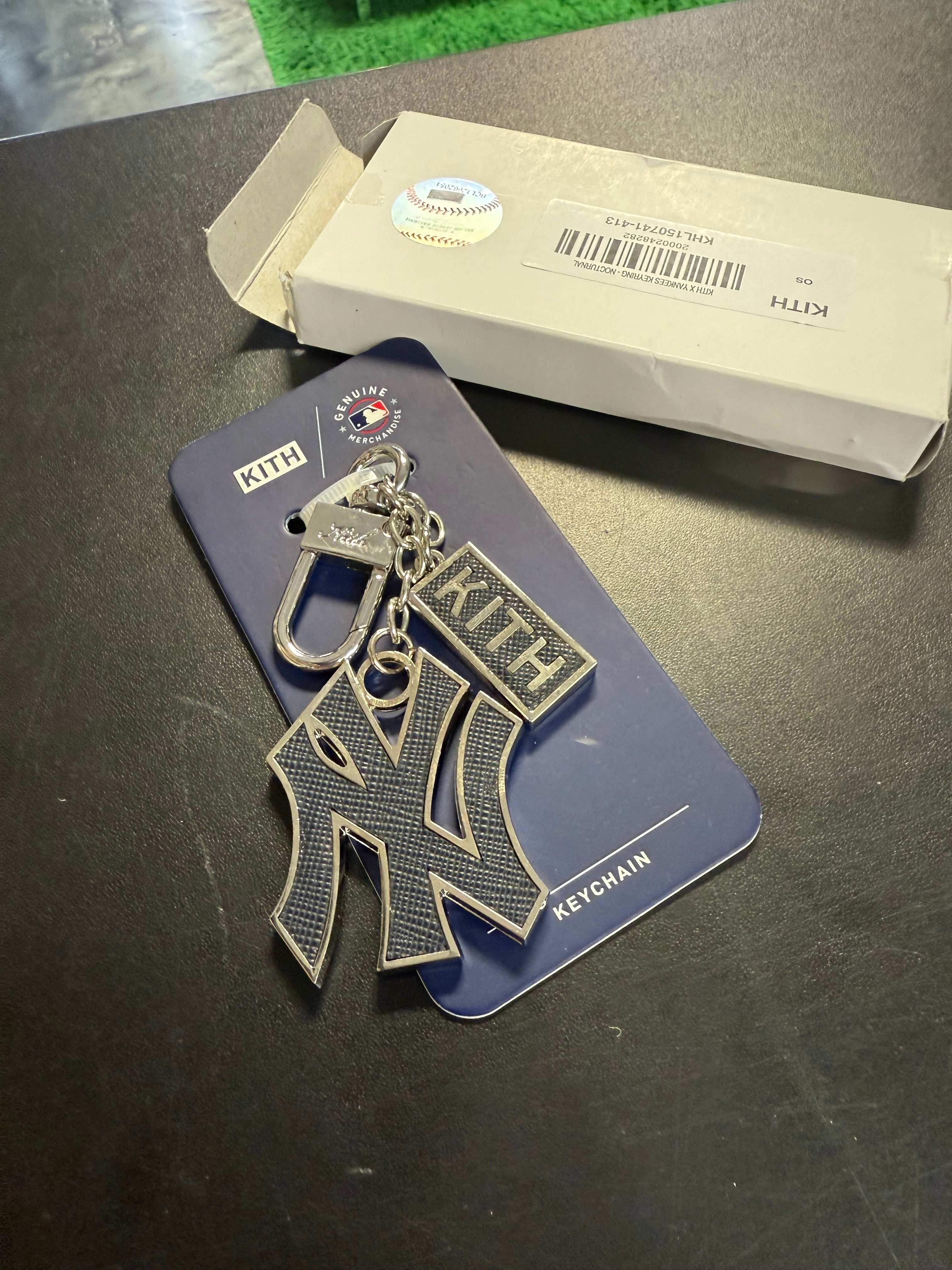 Size OS Kith NY Yankees Key Ring “Nocturnal” Brand New