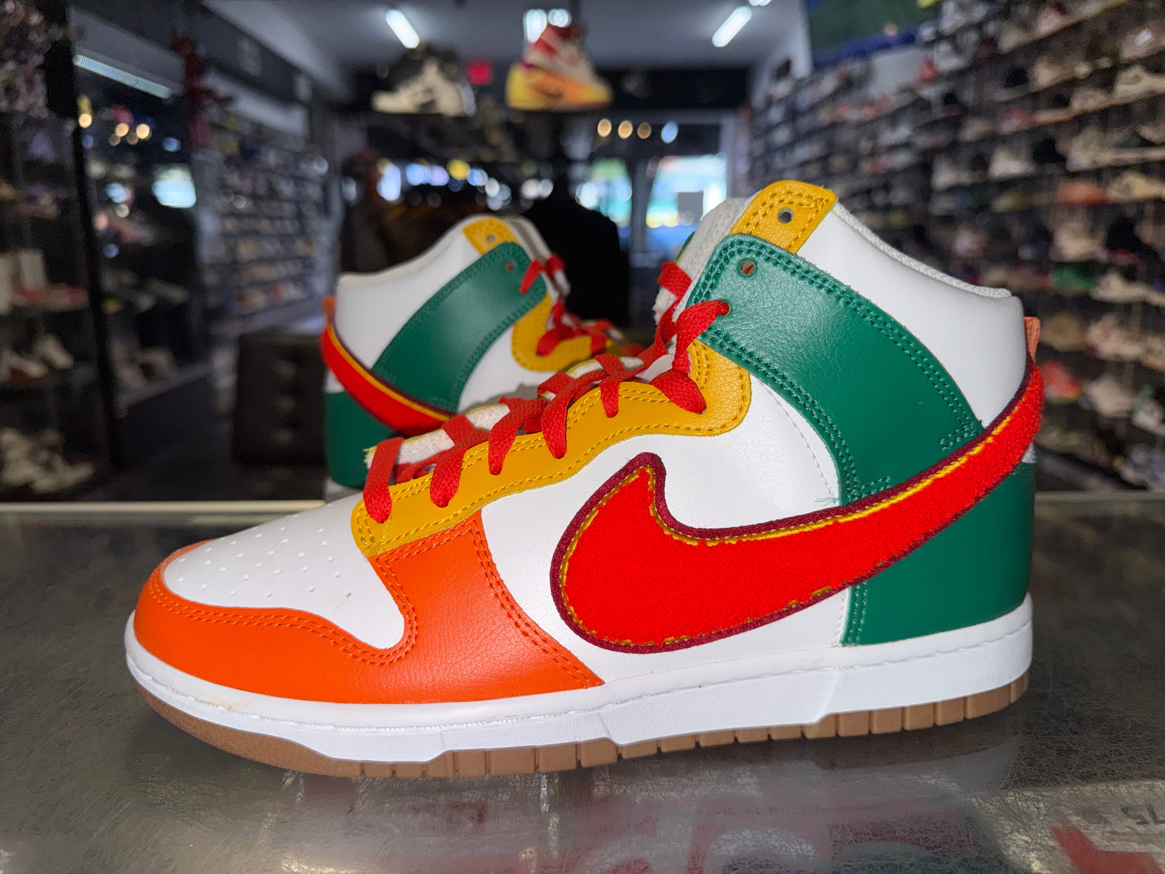 Size 8.5 Dunk High "7-Eleven"