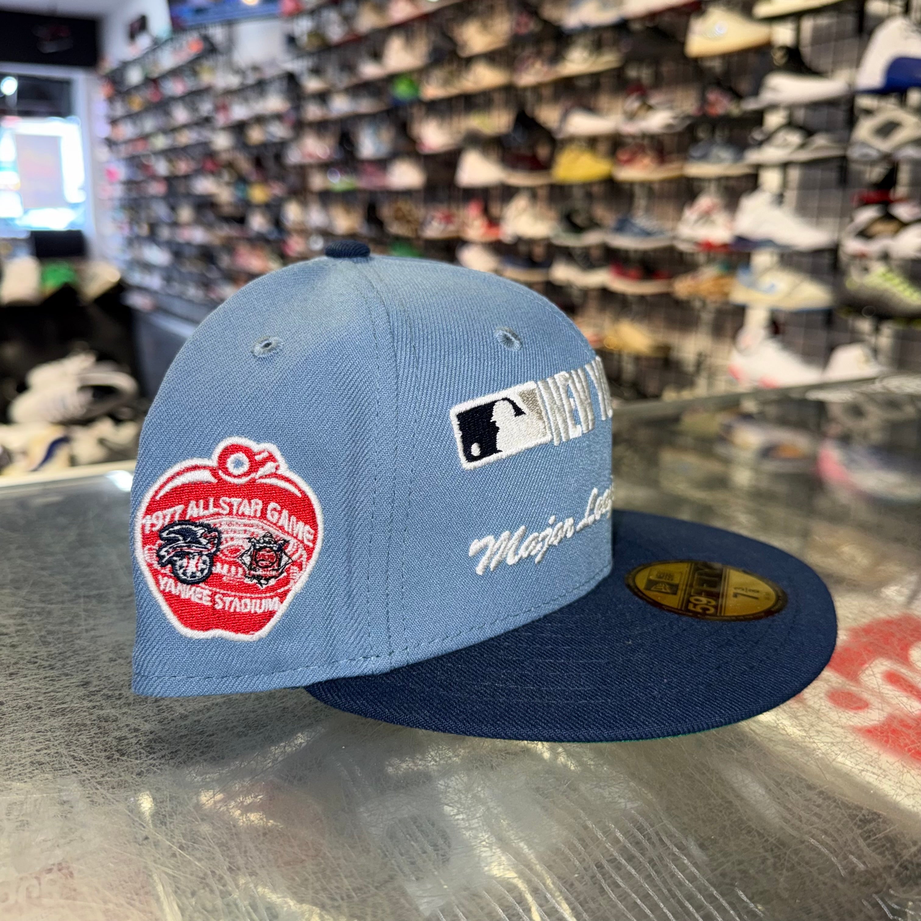 Size 7 3/8 New Era Fitted Hat “Yankees Apple” Brand New