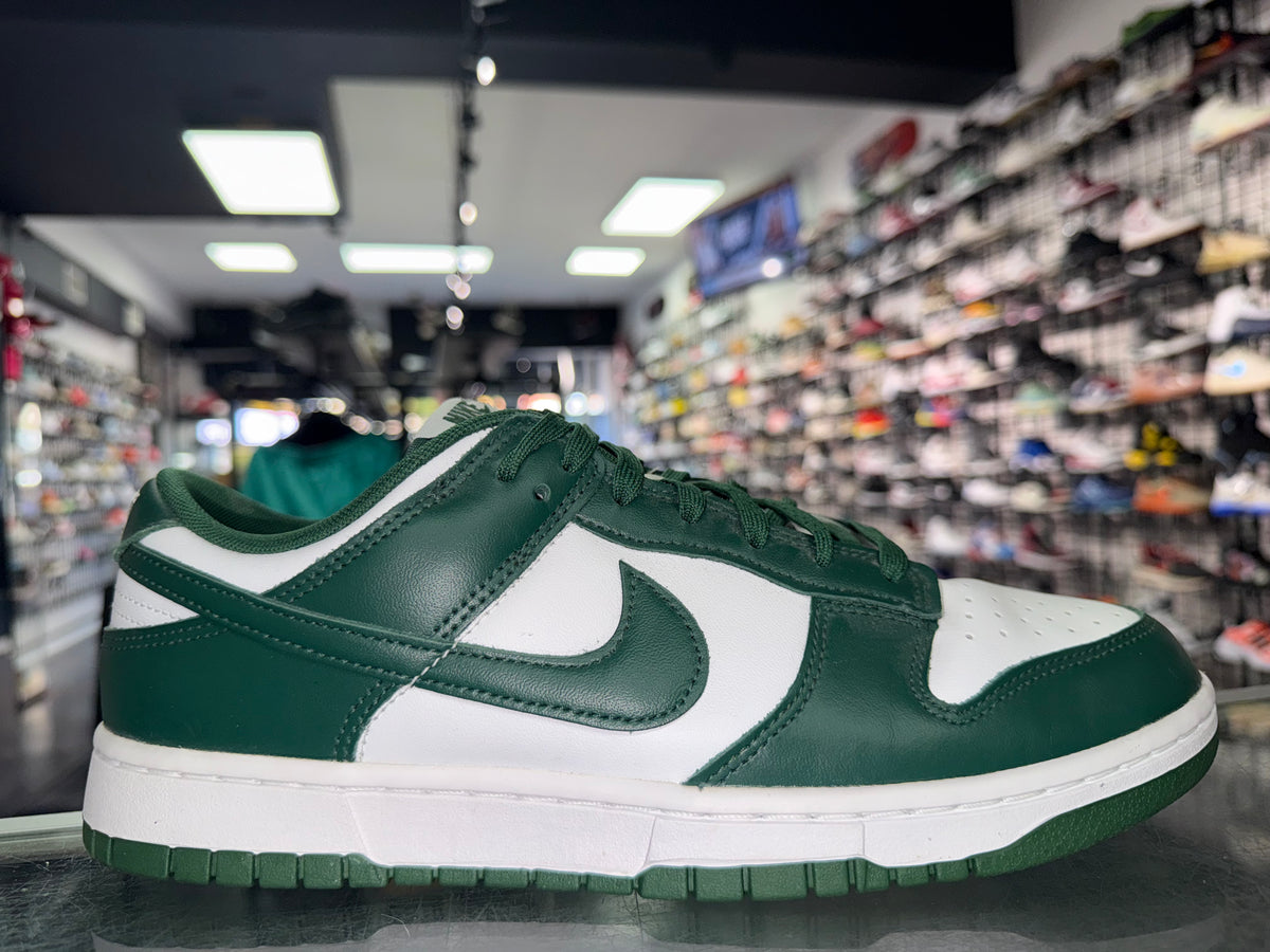 Nike Dunk Low Michigan State sneaker, pre-owned, size 10.5
