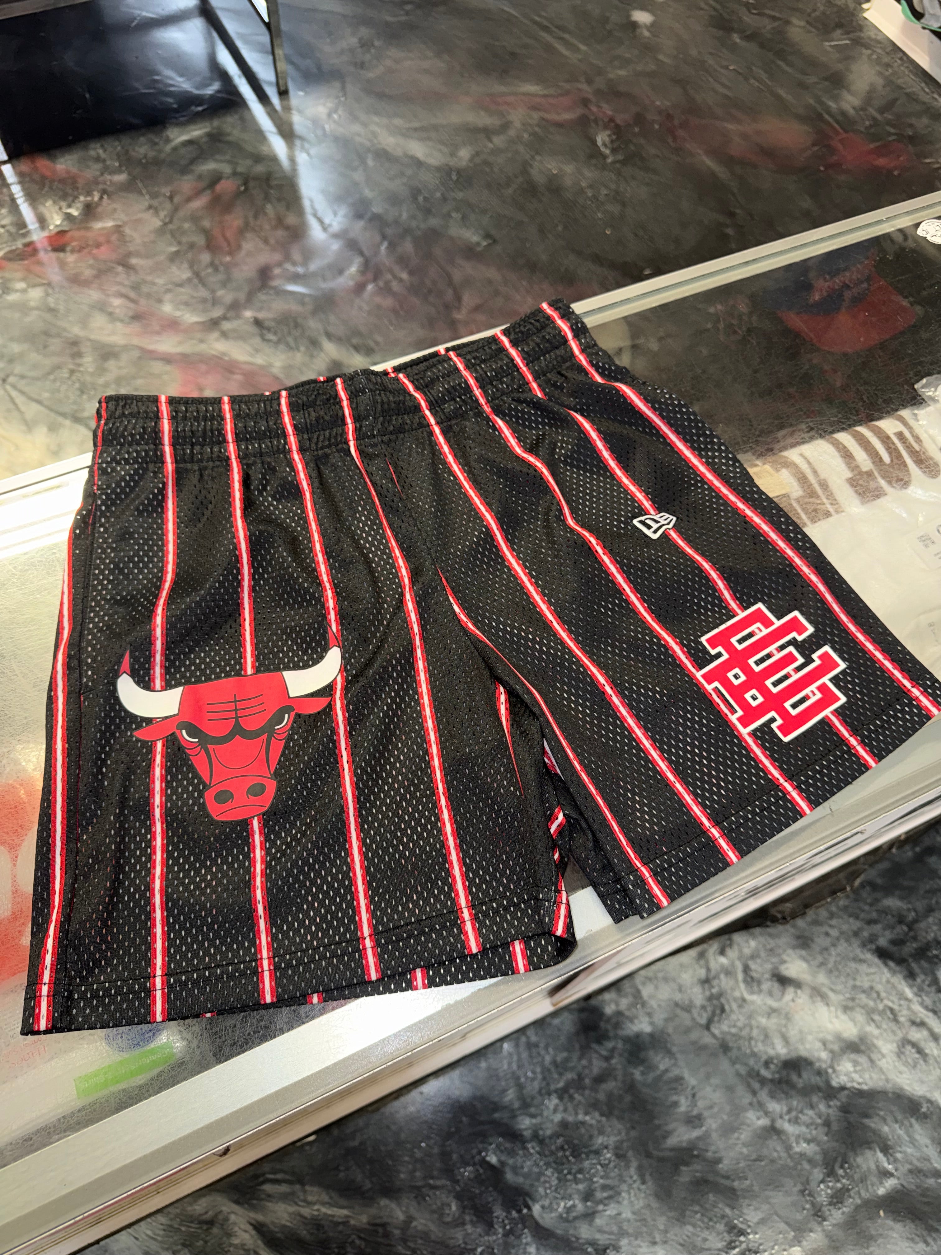 Size M Eric Emanuel x New Era EE Shorts “Chicago Bulls”