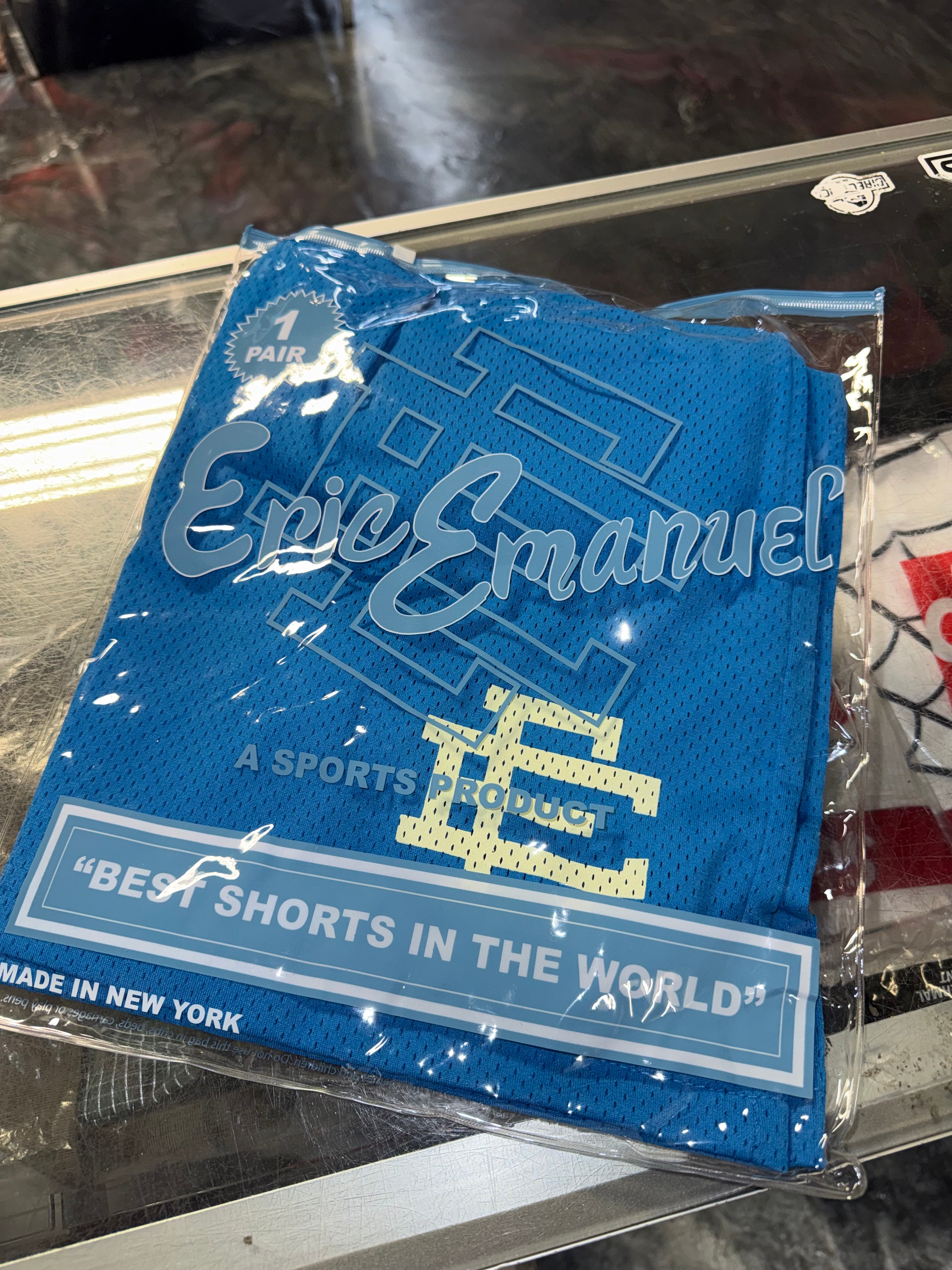 Size XL Eric Emanuel EE Shorts “Light Blue/Cream” Brand New