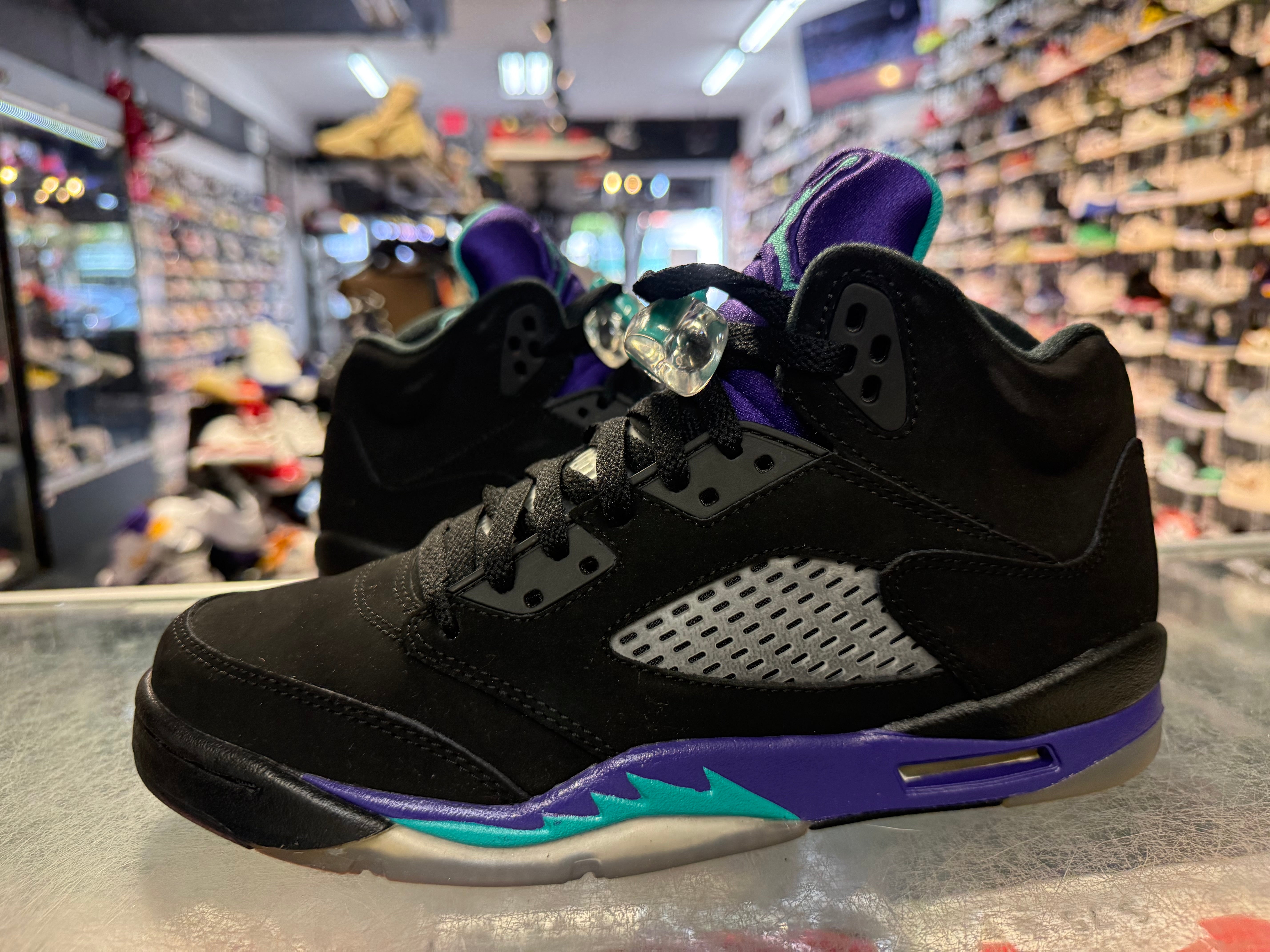 Size 7y Air Jordan 5 "Black Grape"