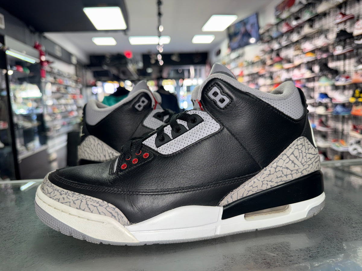 Air Jordan 3 Black Cement sneaker, pre-owned, size 10 – view 2