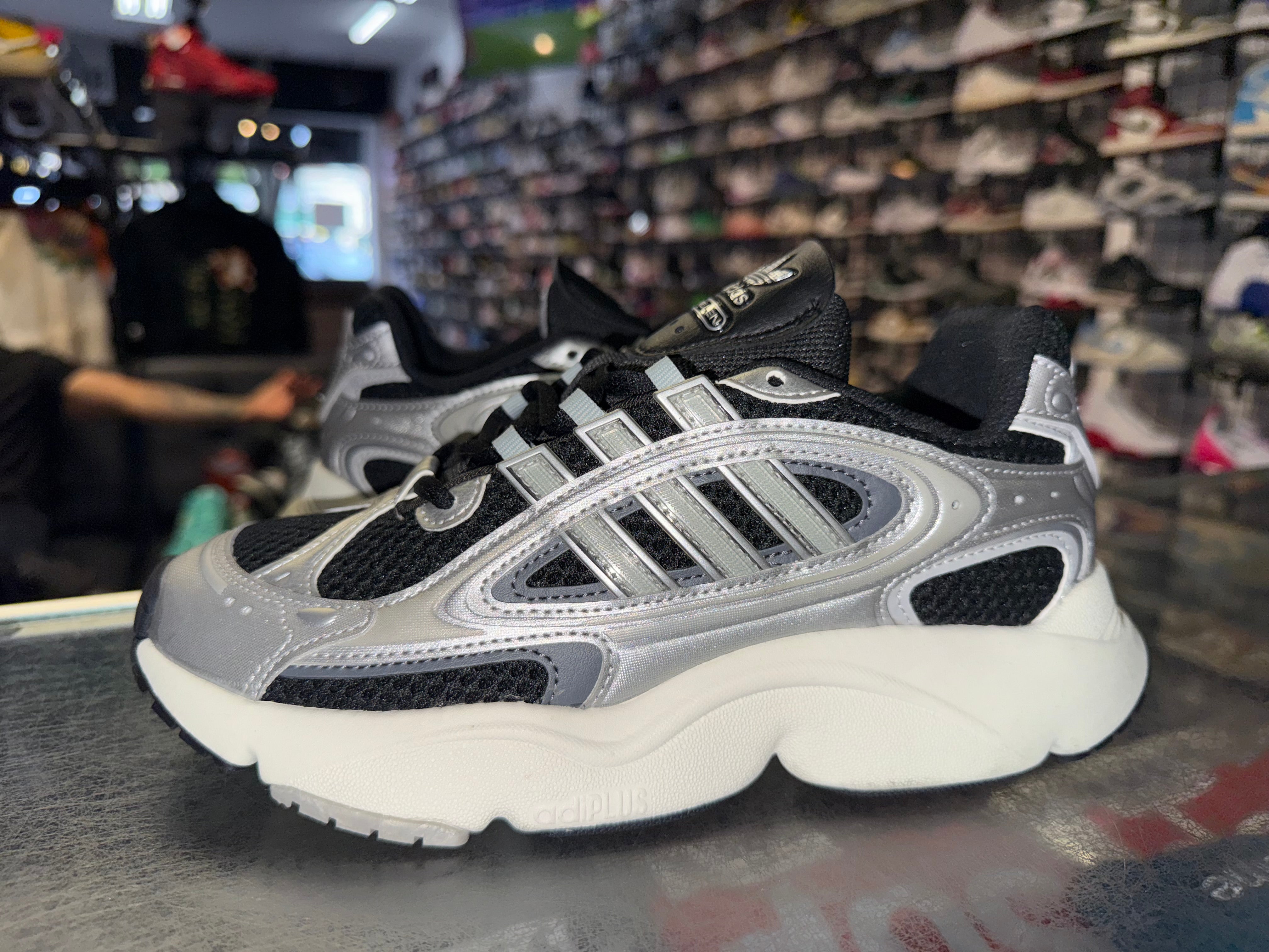 Size 5.5y Adidas Ozmillen "Core Black Grey Two"