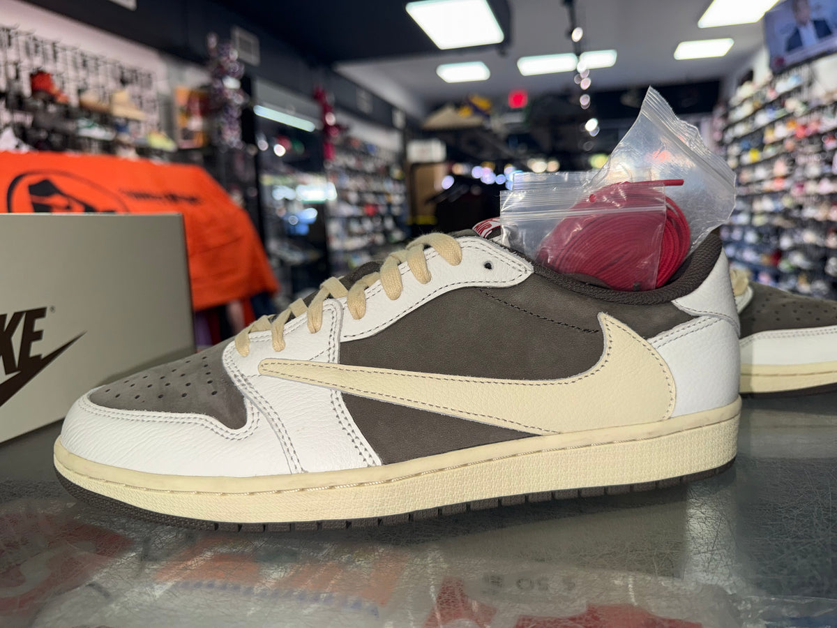 Air Jordan 1 Low Travis Scott Reverse Mocha sneaker, worn 1x, size 11 – view 2