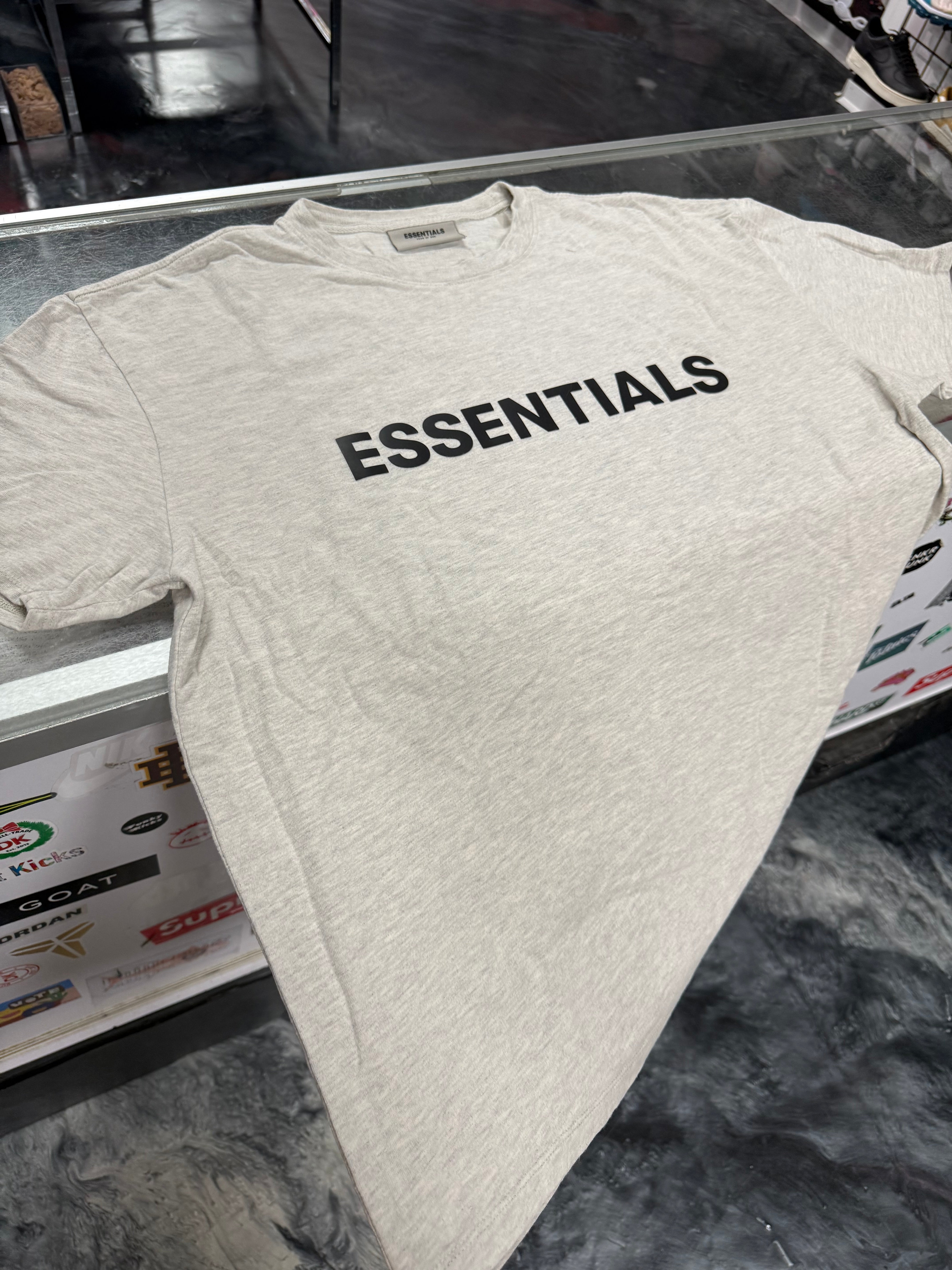 Size M Essentials FOG Tee “Grey”