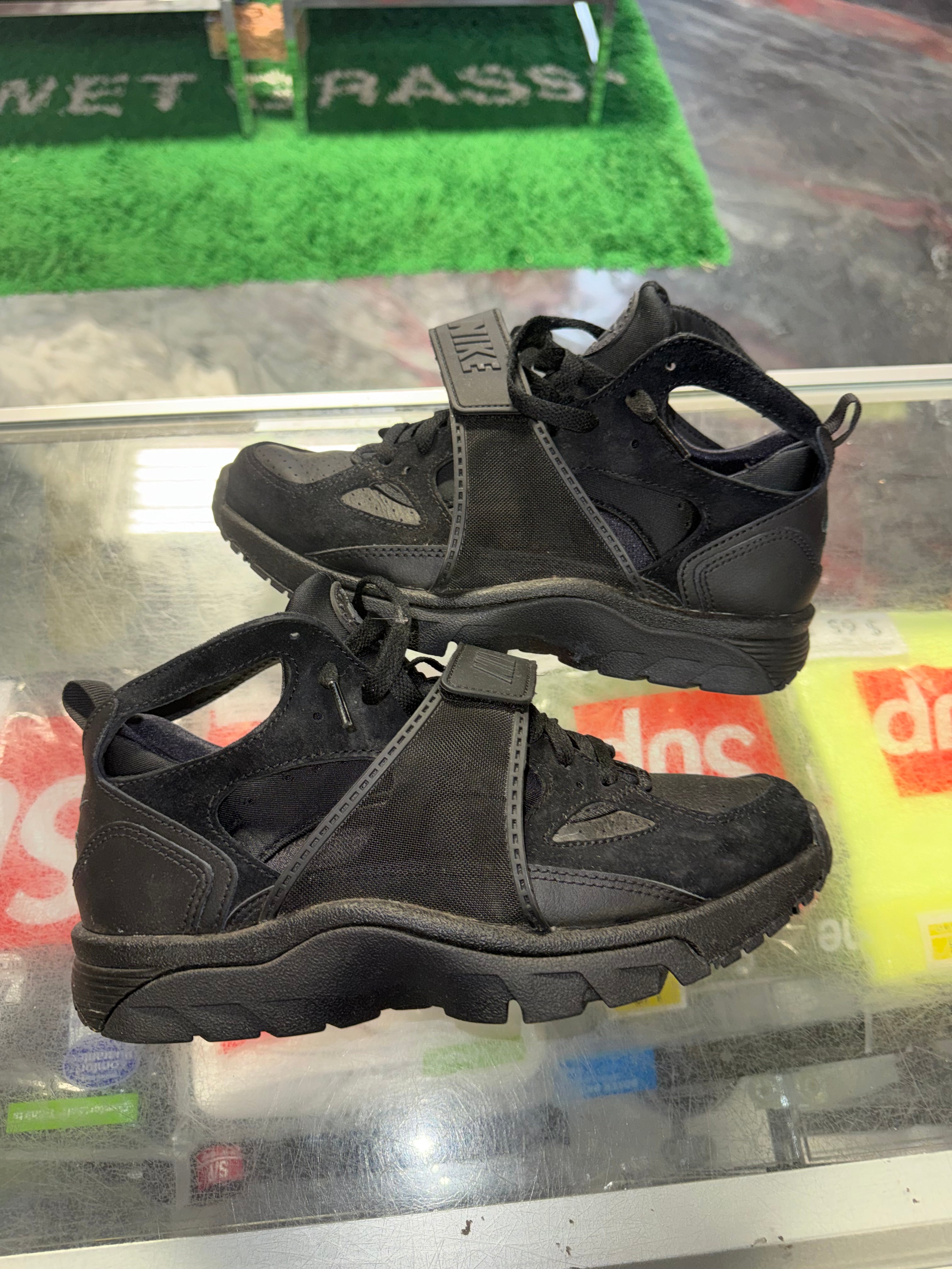 Size 7.5 Air Trainer Huarache "Black" - NB
