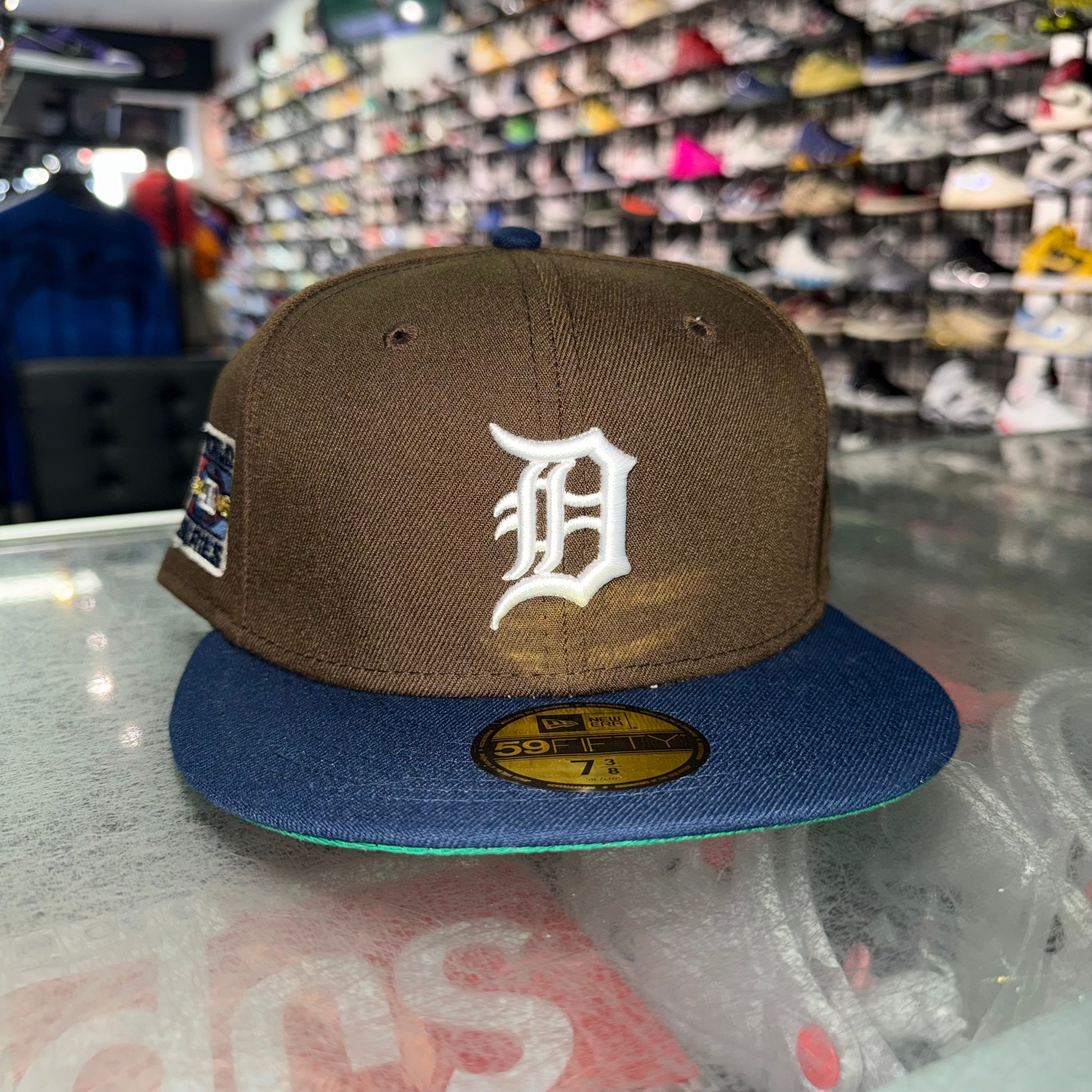 Size 7 3/8 New Era Fitted Hat “Detroit Tigers Brown” Brand New