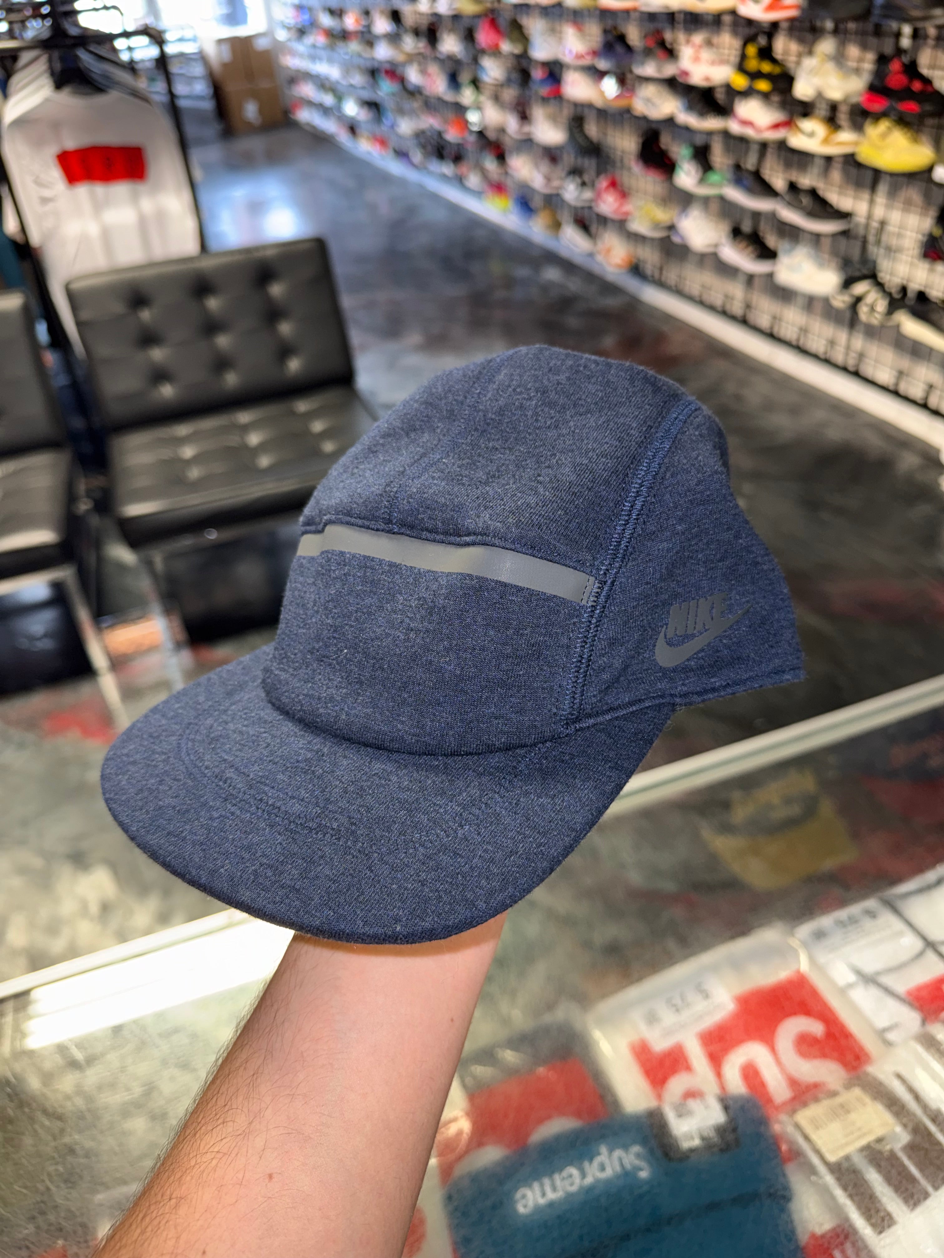 Size L/XL Nike Tech Hat Navy