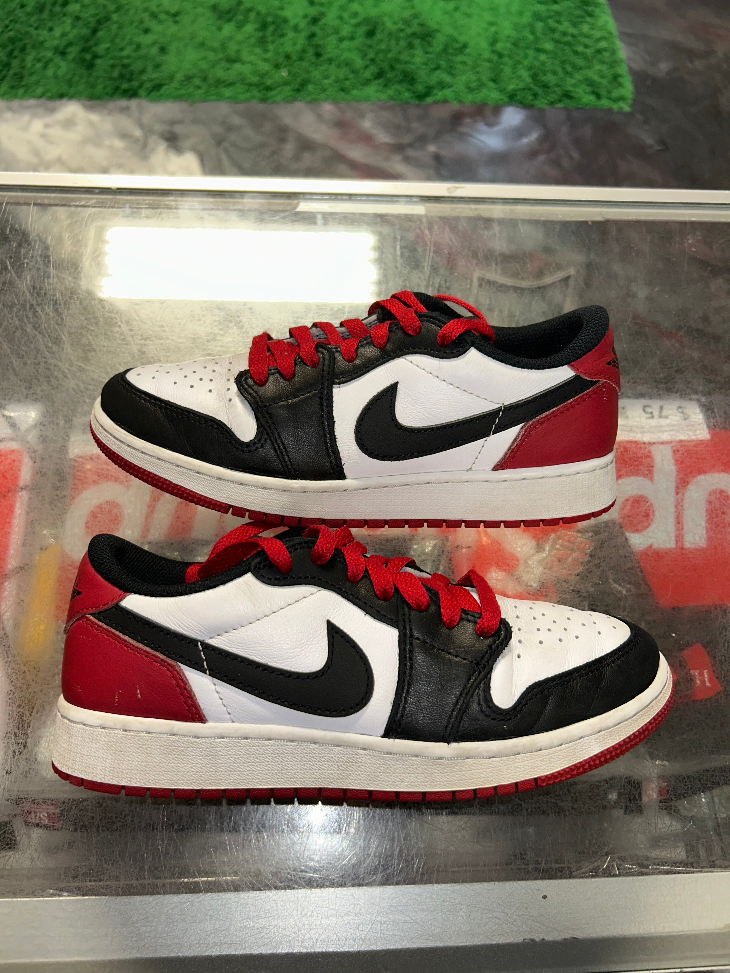 Size 5y AJ 1 Low 'Black Toe' -NB