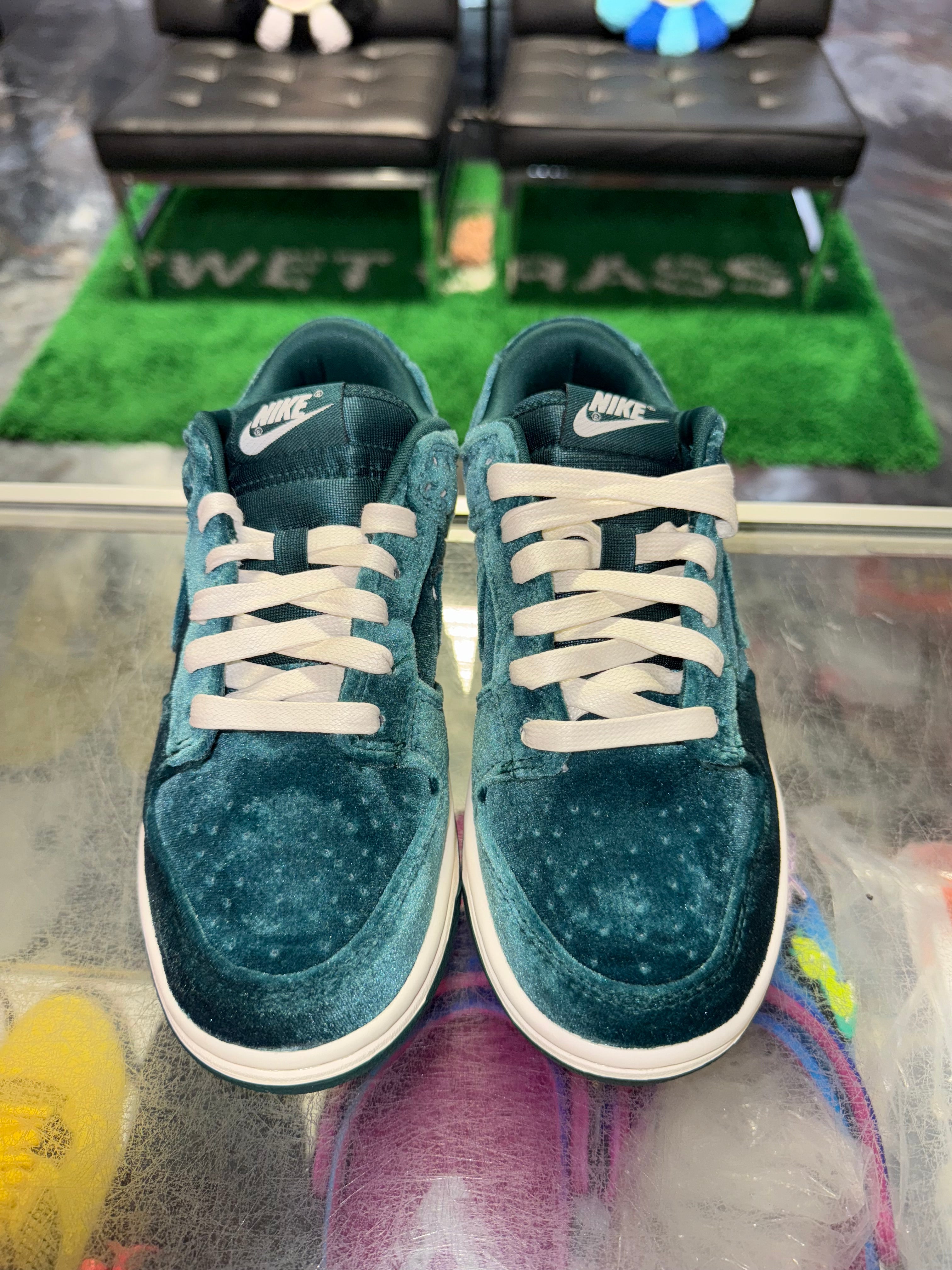Size 4 (5.5W) Dunk Low "Velvet Teal" Brand New