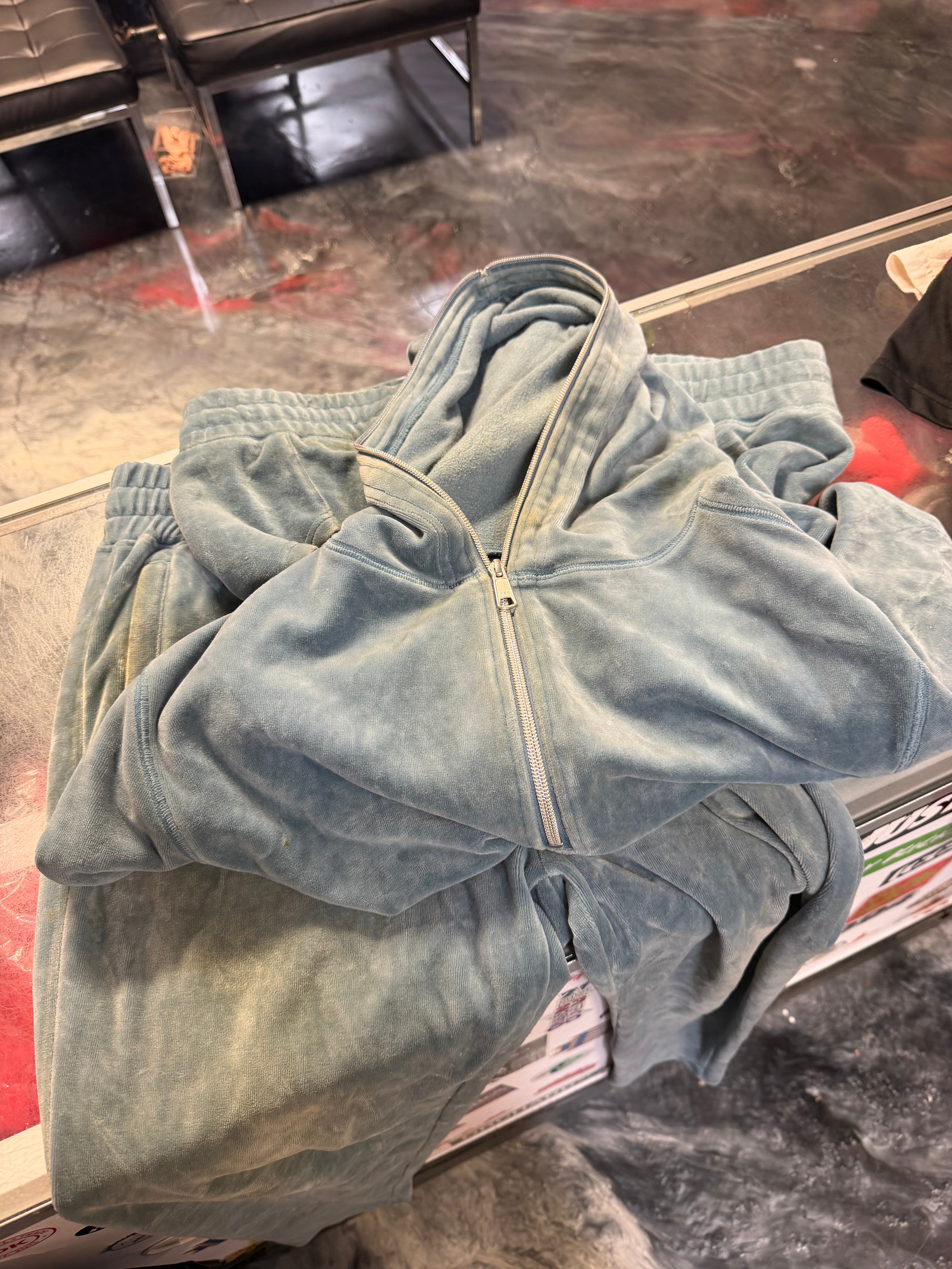 Small KITH 2 Piece Suit