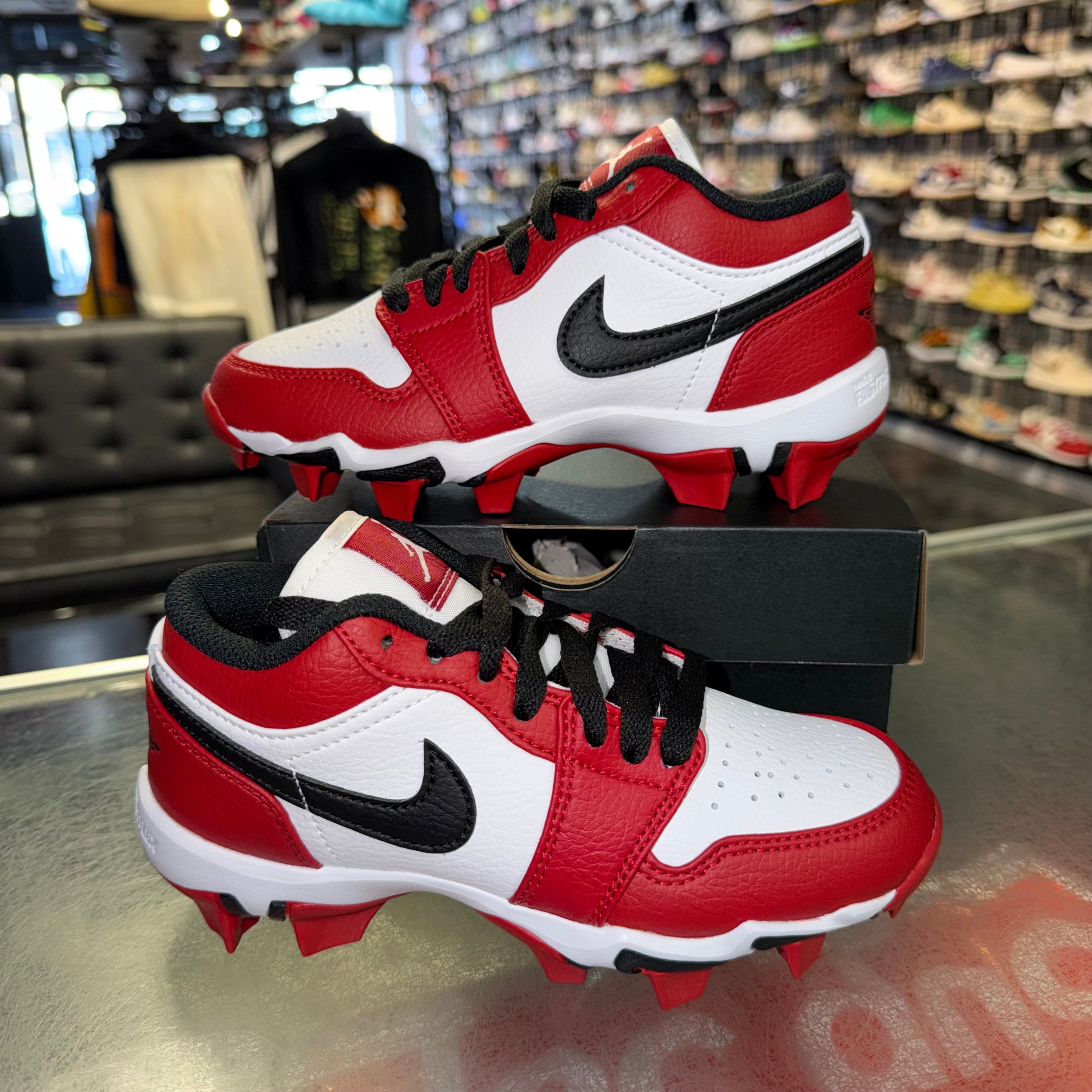 Size 1y Air Jordan 1 Cleat "Chicago" Brand New