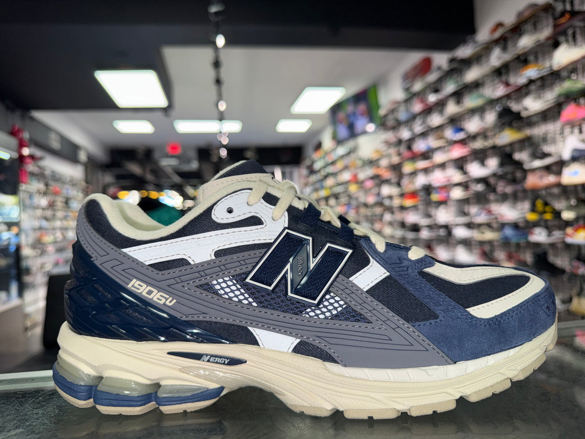 Size 9.5 New Balance 1906U "Navy Grey" Brand New