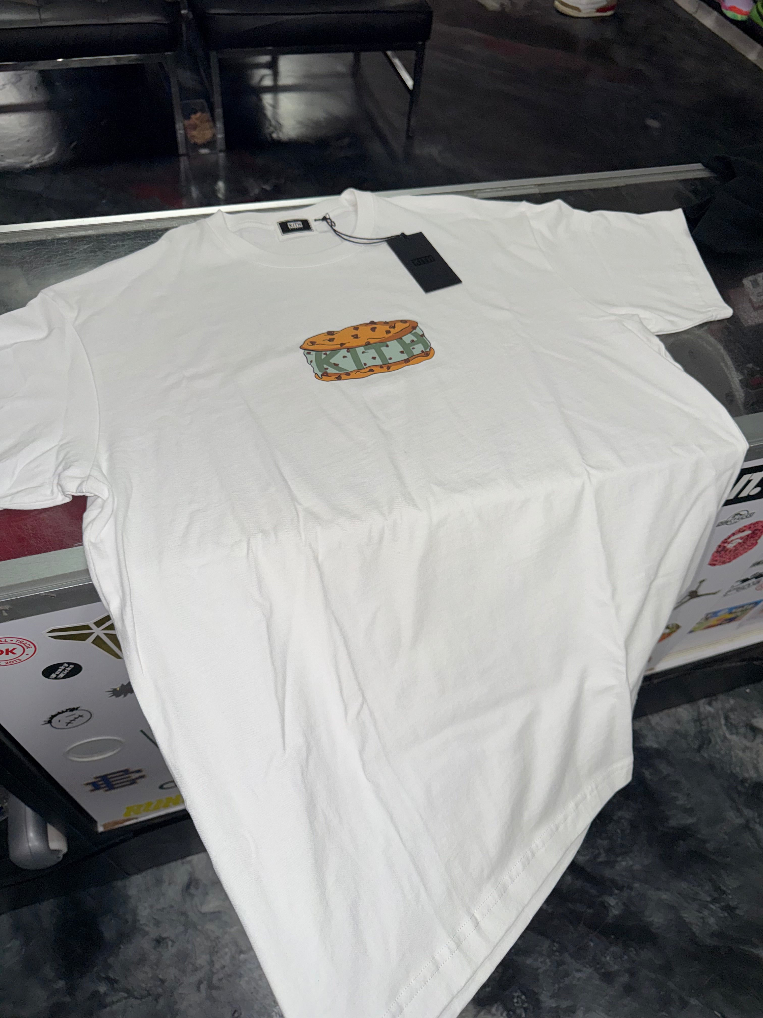 Size L Kith Mint Chip Tee "White" Brand New