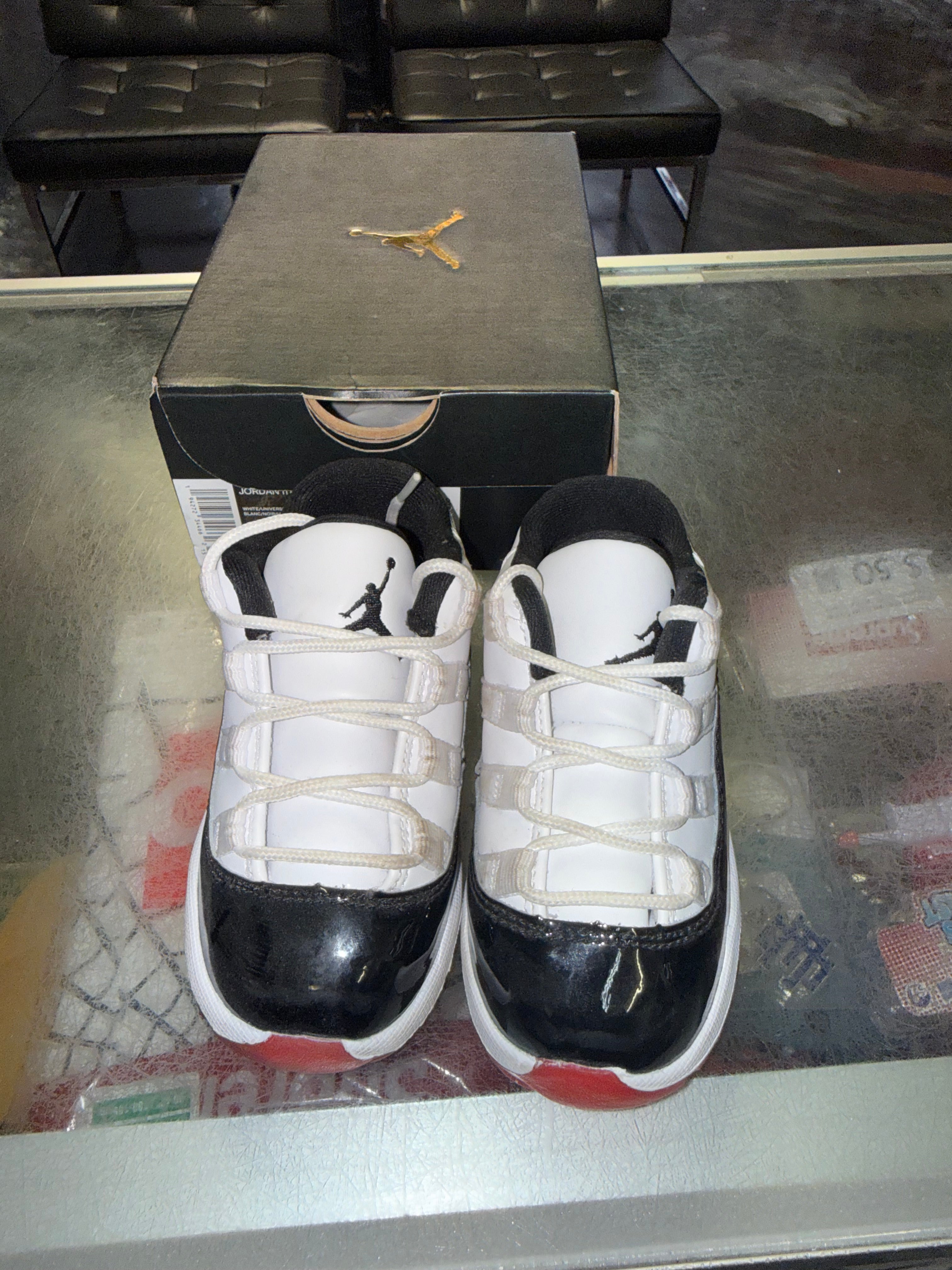 Size 8c Air Jordan 11 Low "Concord Bred" (TD)