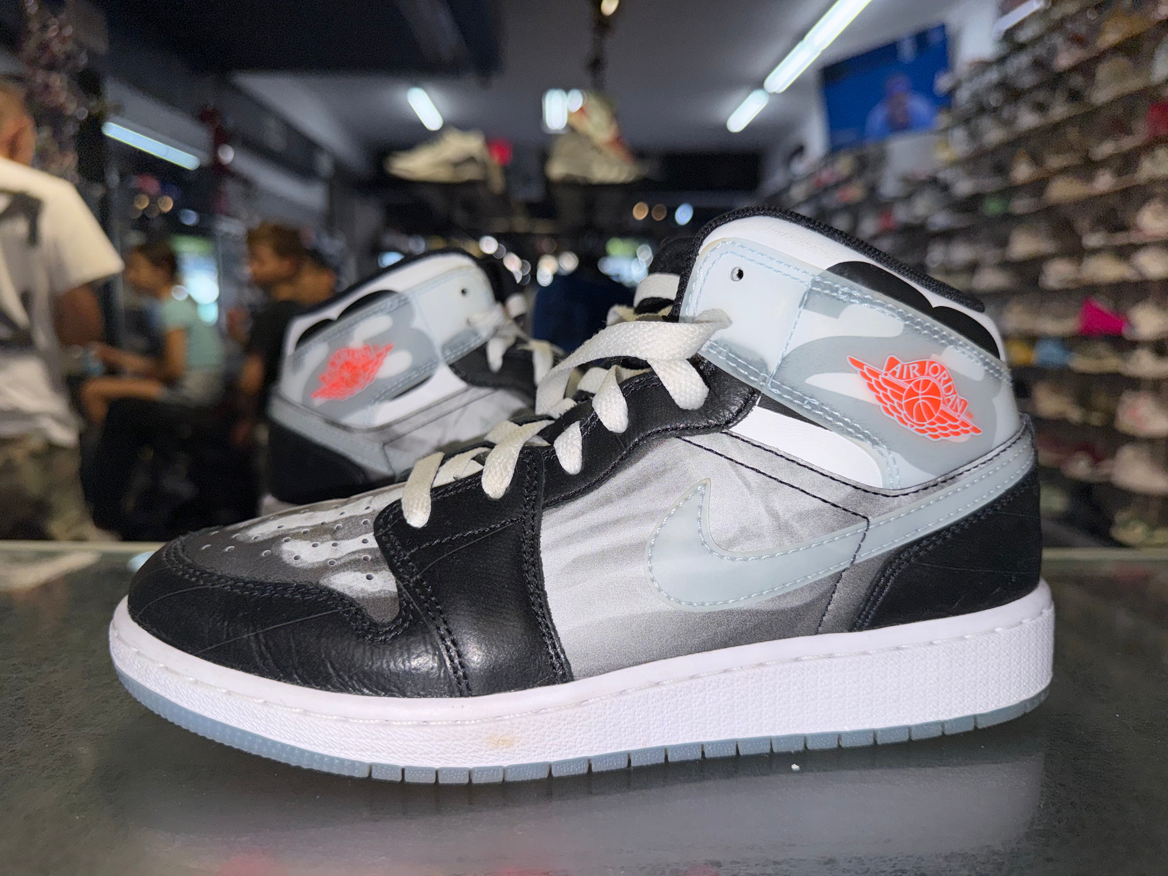 Size 5y Air Jordan 1 Mid "X-Ray"