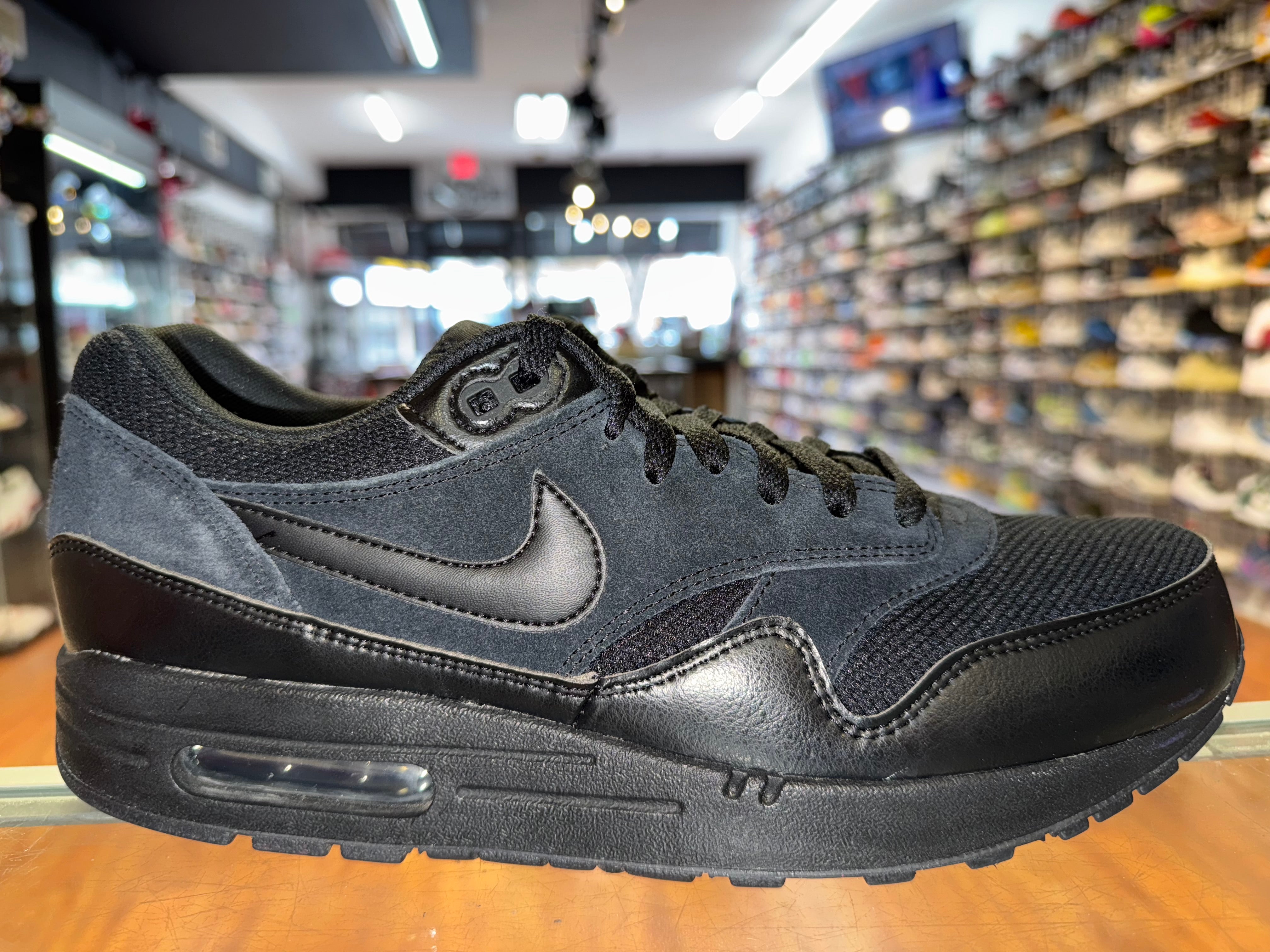 Size 10.5 Air Max 1 Essential "Black"