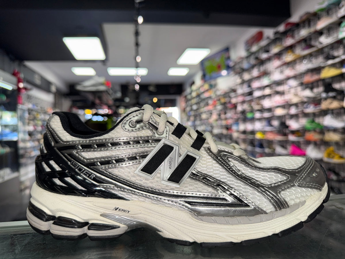 Size 9 New Balance 1906R "Silver Black"