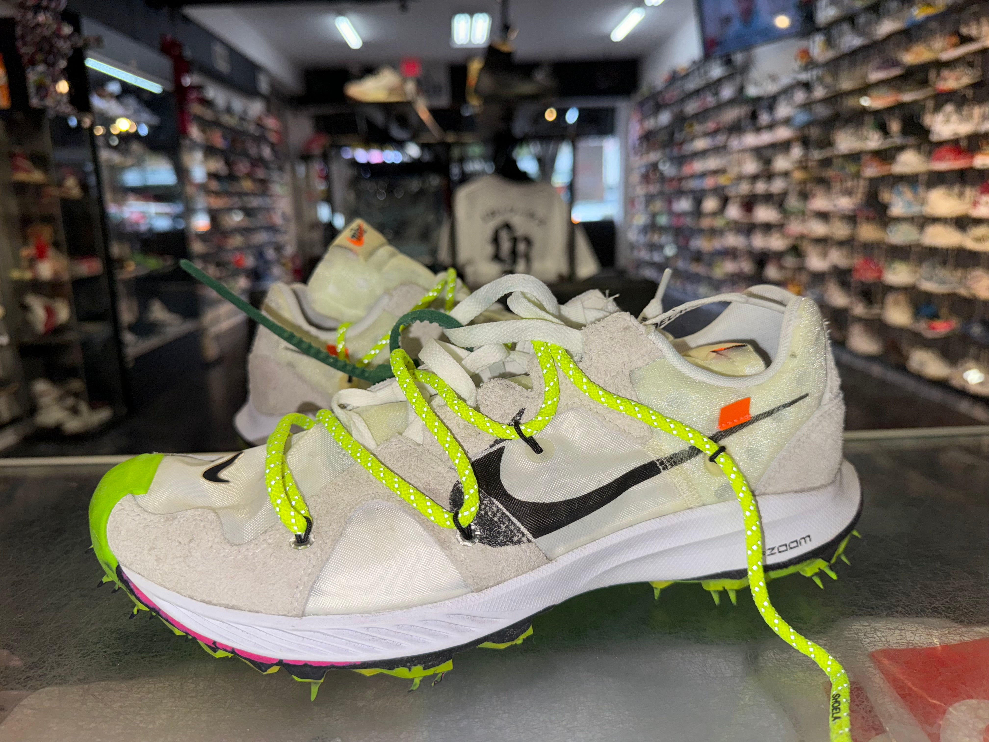 Size 10.5 (12W) Zoom Terra Kiger 5 Off White "White"