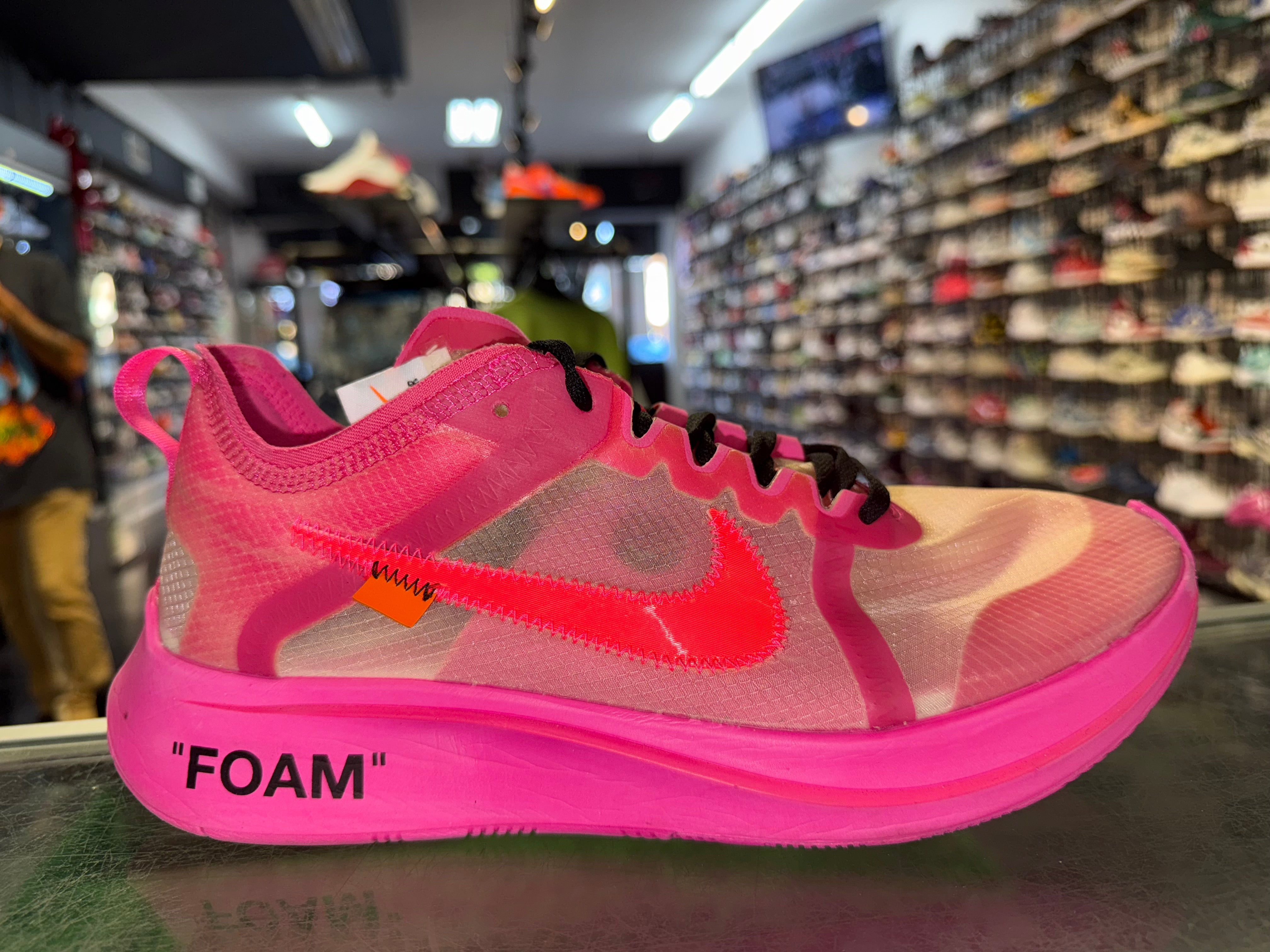 Size 9.5 Zoom Fly Off White "Pink"