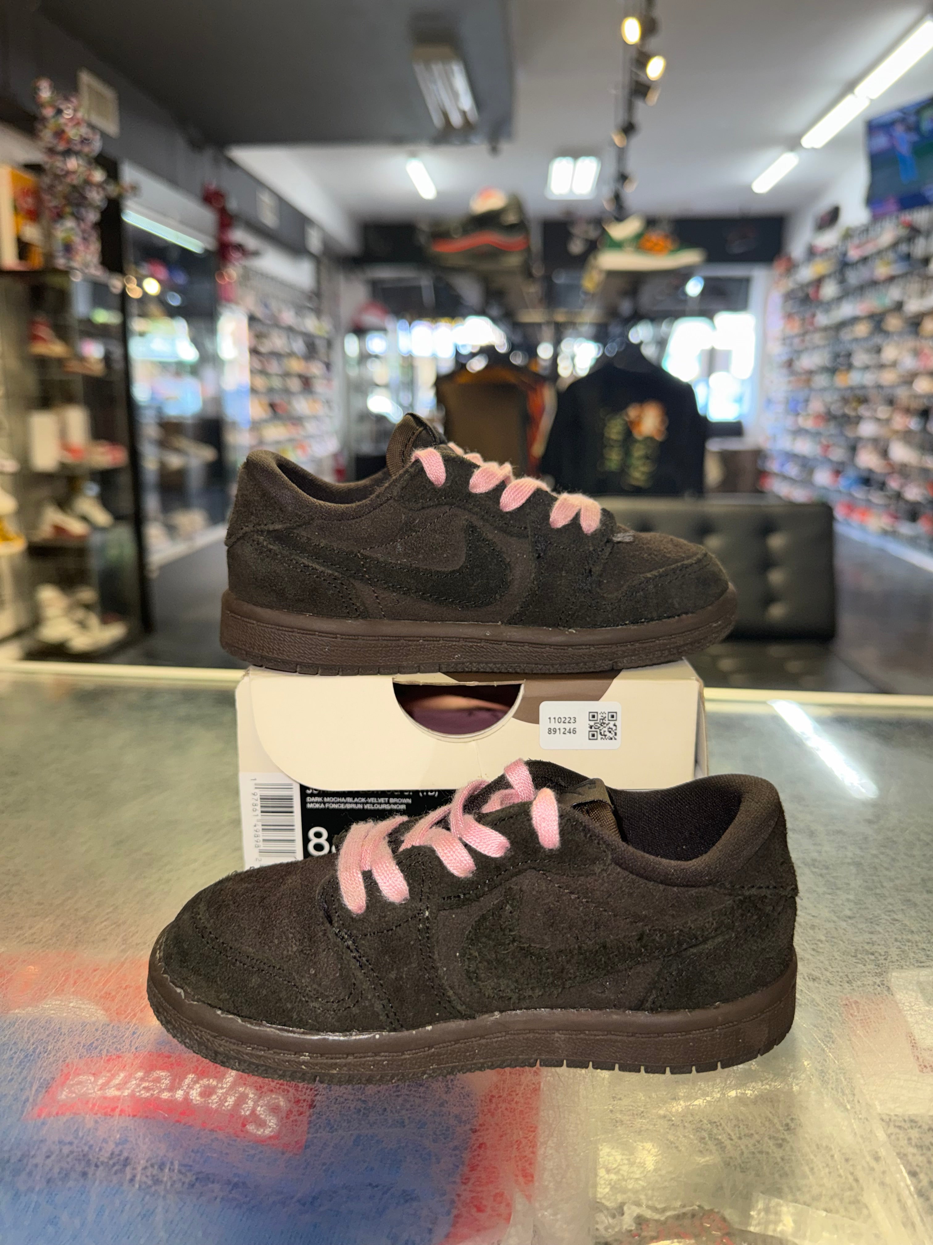 Size 8c Air Jordan 1 Low Travis Scott "Velvet Brown" (TD)