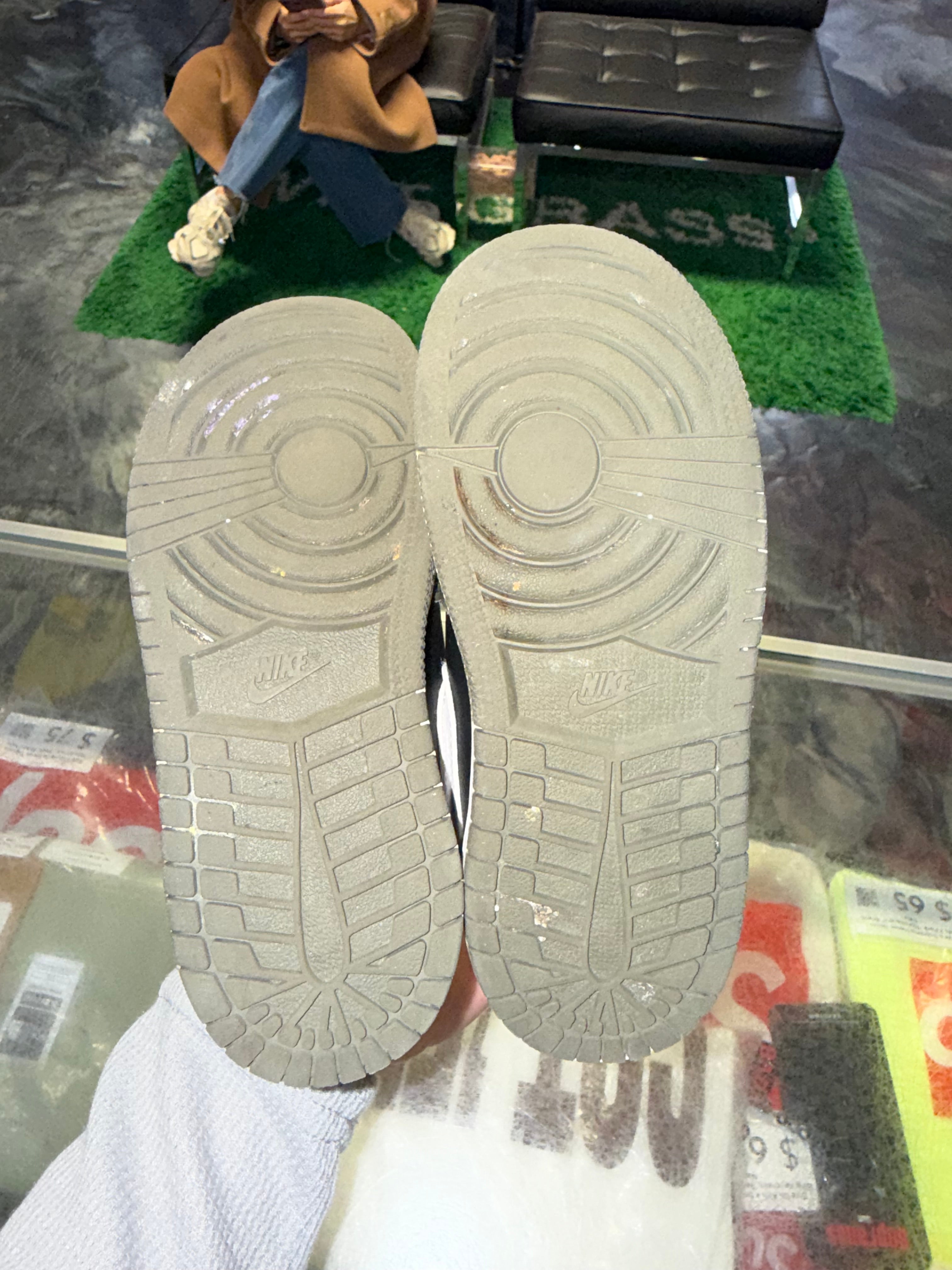 Size 10c AJ 1 Mid "Olive" (TD) - NB