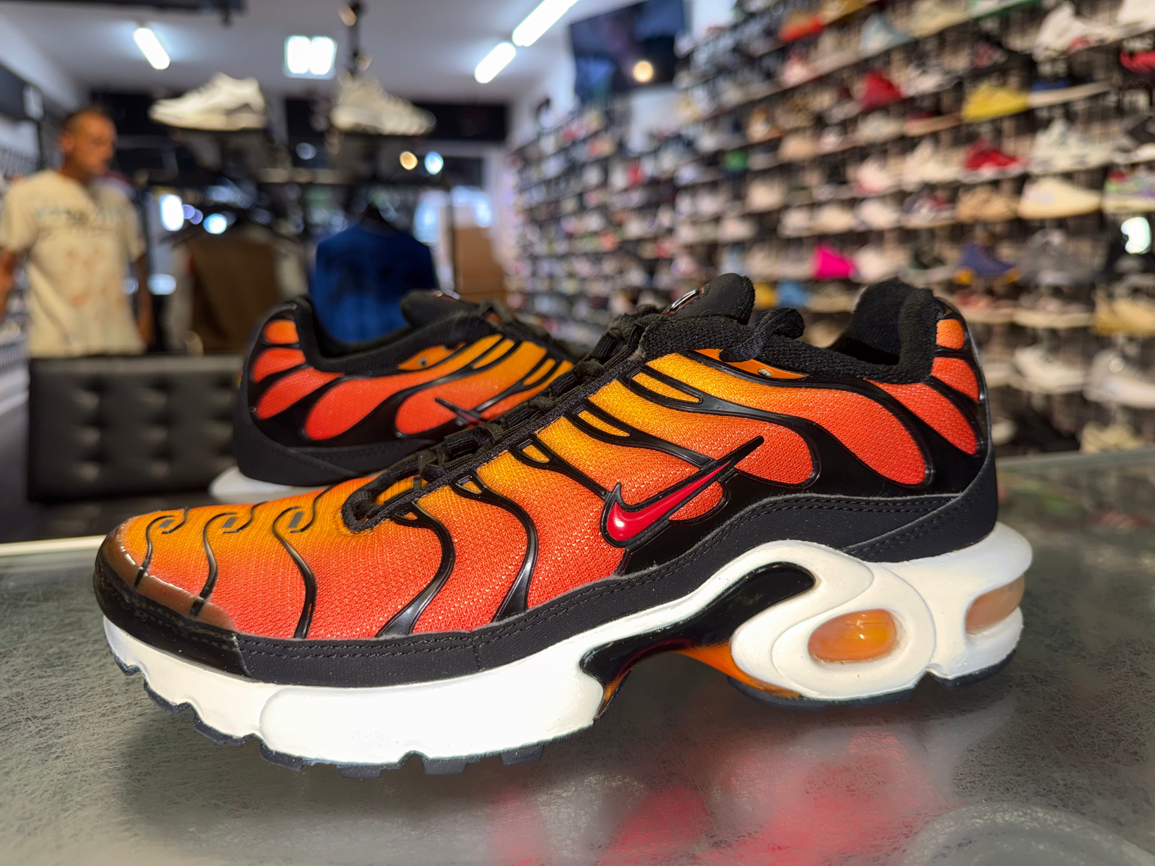 Size 5.5y Air Max Plus “Sunset”