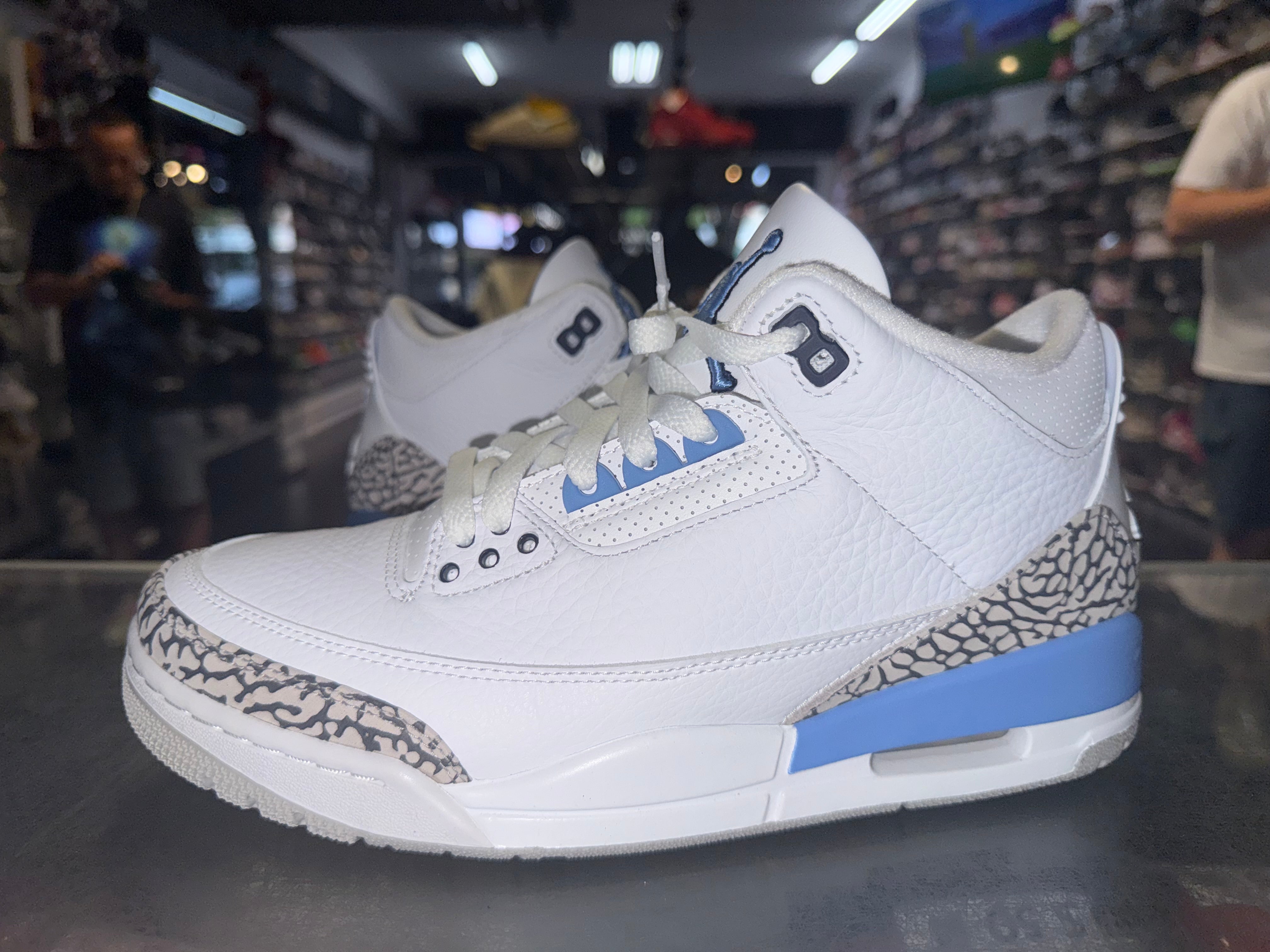 Size 8.5 Air Jordan 3 "UNC"