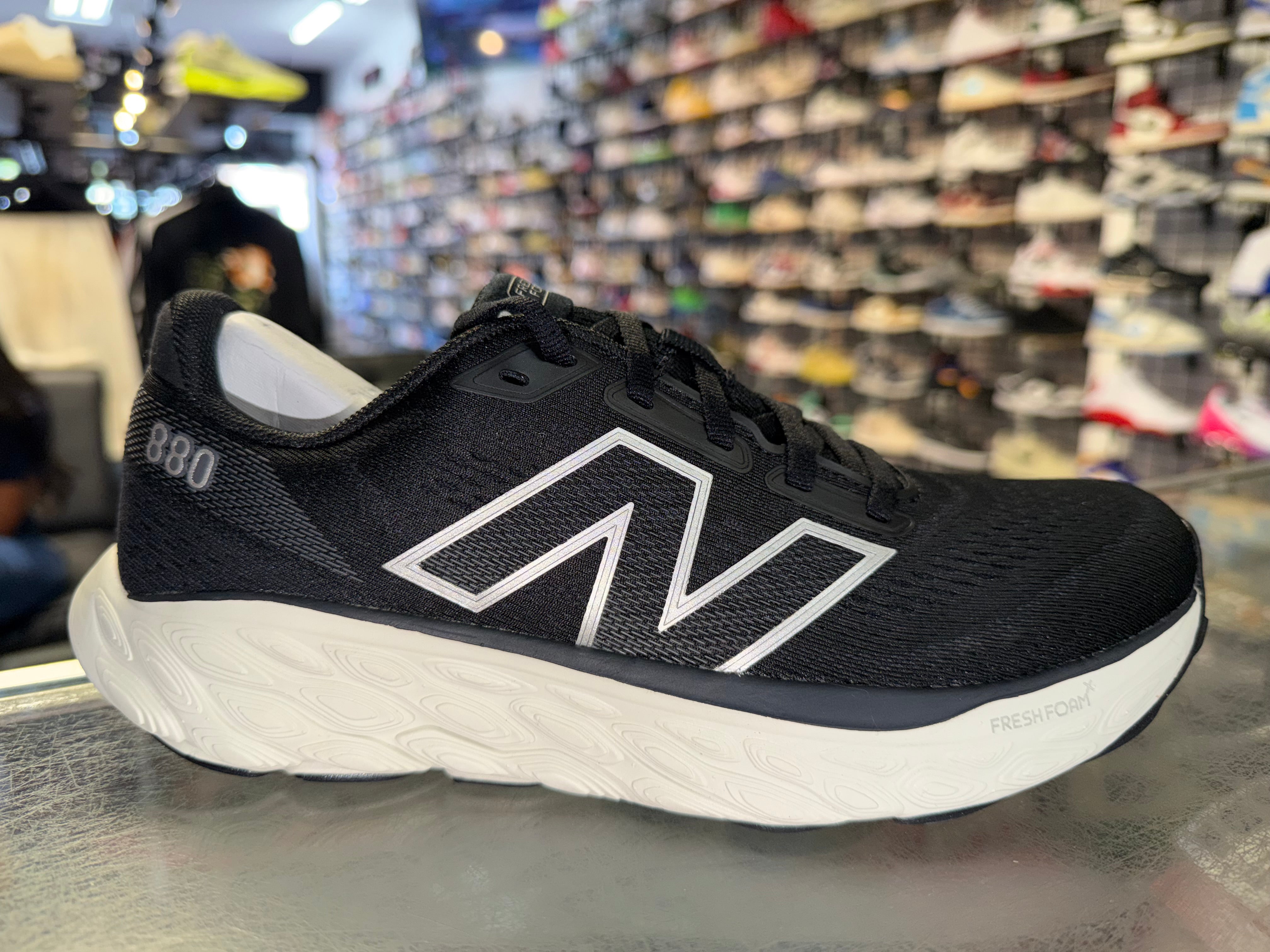 Size 6 (7.5W) New Balance Fresh Foam X 880v14 "Black" Brand New