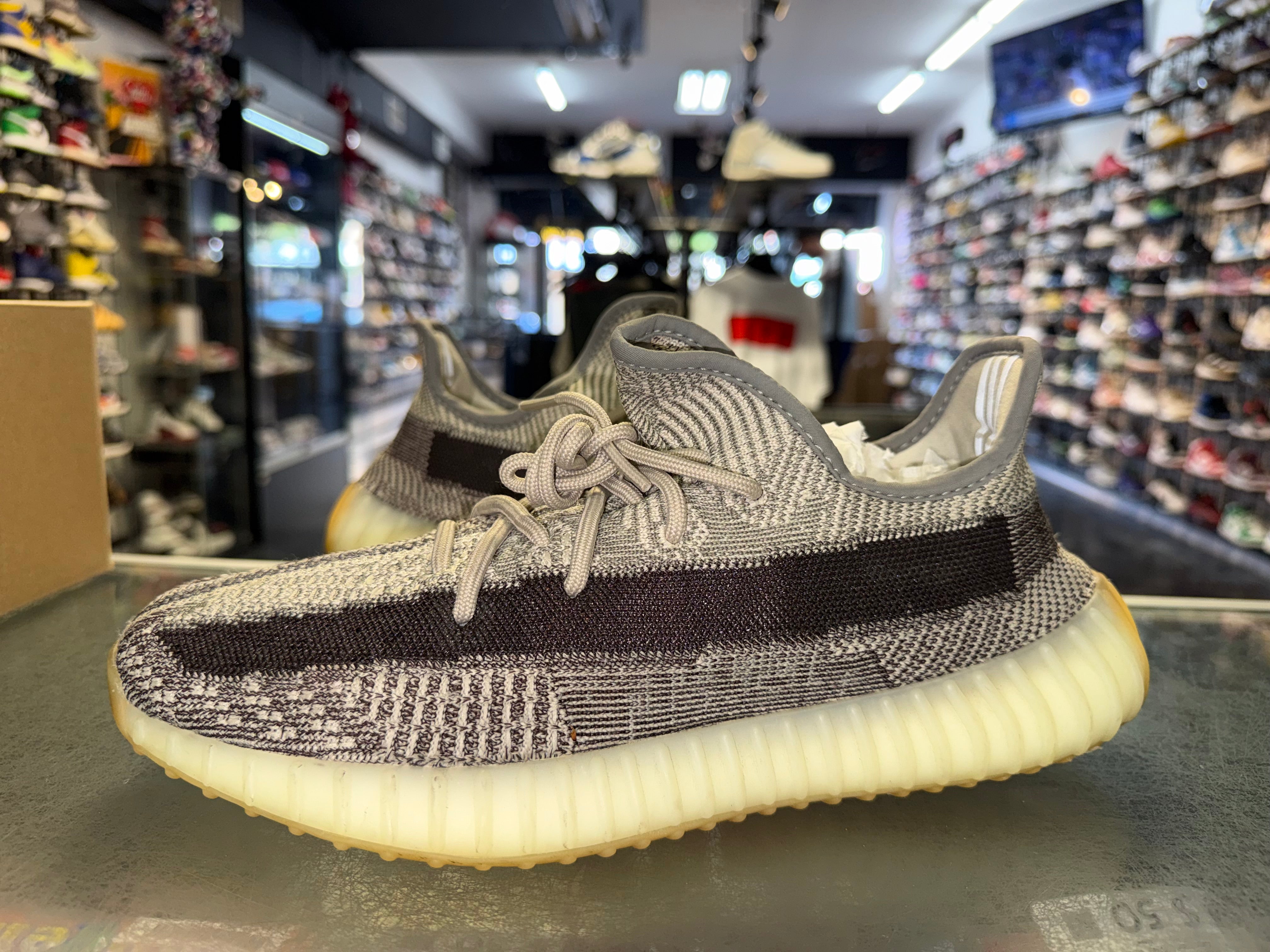 Size 10.5 Yeezy Boost 350 V2 "Zyon"