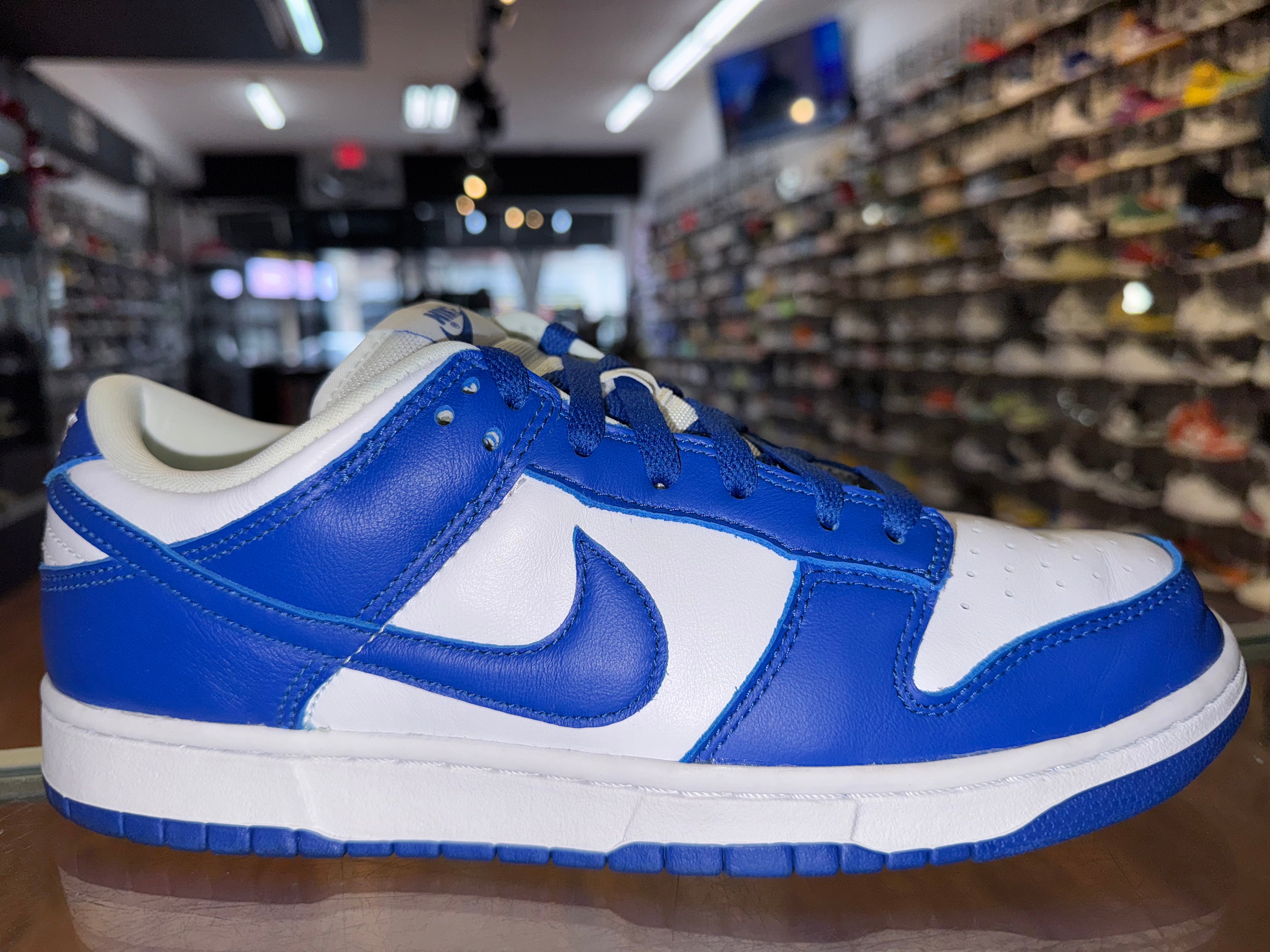 Size 10 Dunk Low "Kentucky"