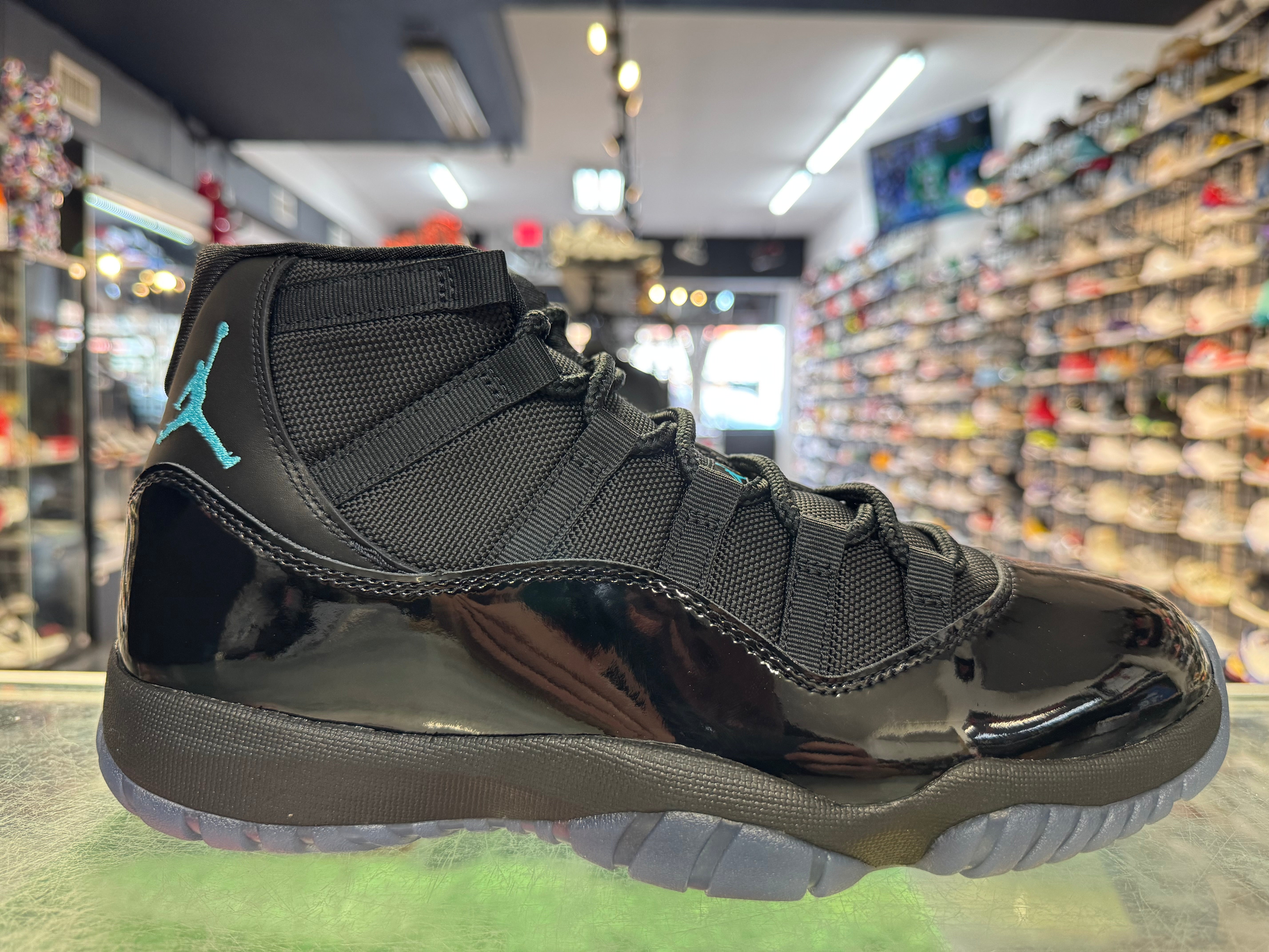 Size 8 Air Jordan 11 \, image size:5712x4284