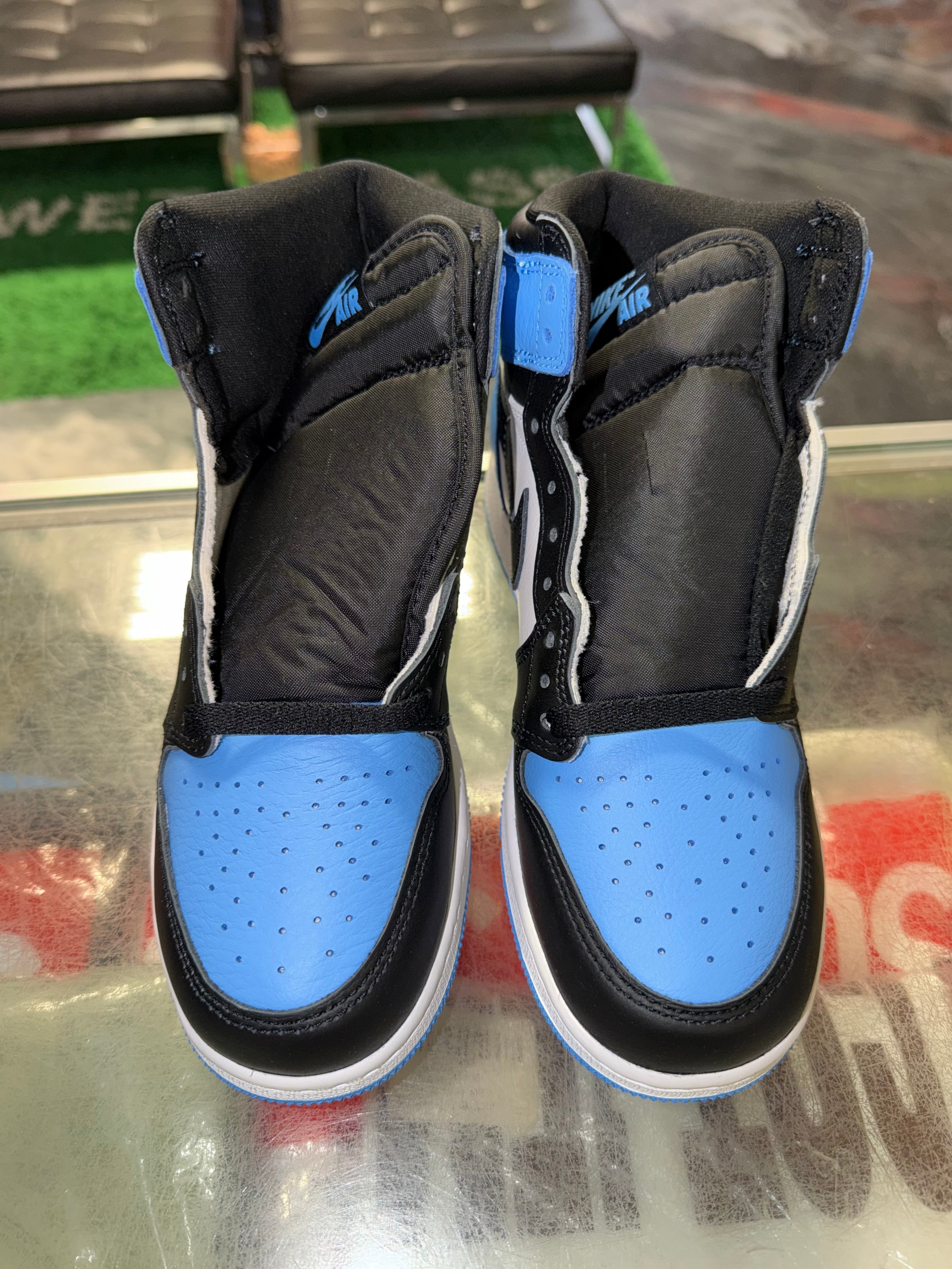 Size 7y Air Jordan 1 "UNC Toe" Brand New