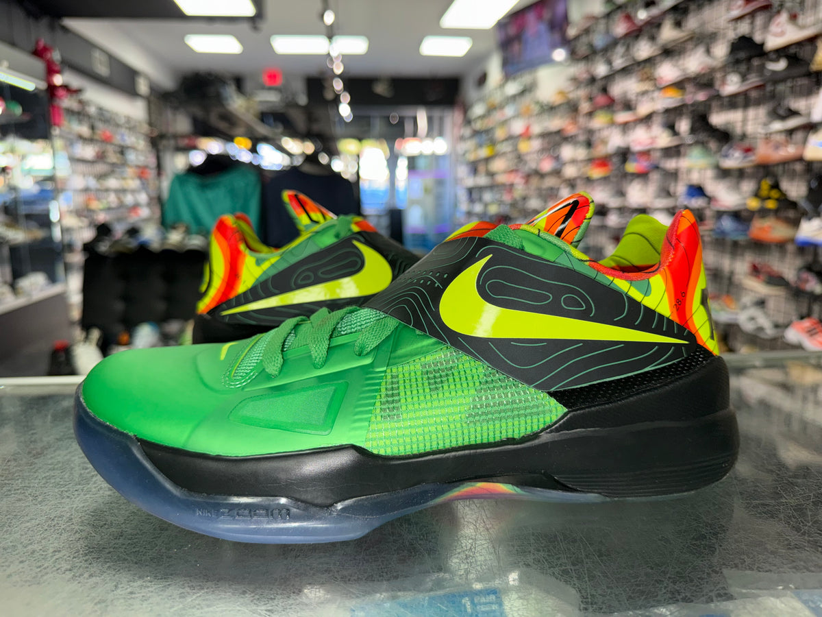 Nike KD 4 Weatherman sneaker, pre-owned, size 9 – view 2