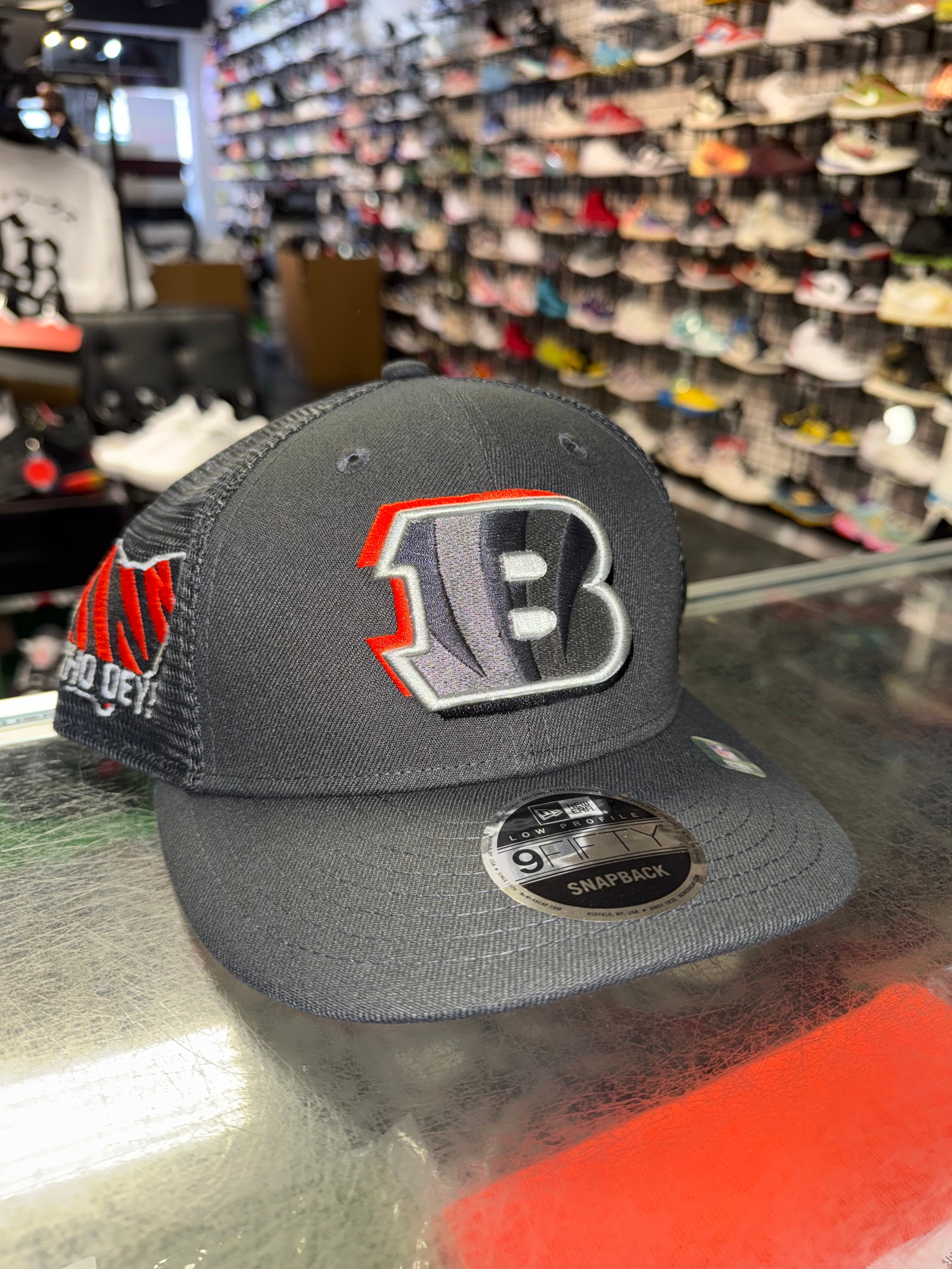 Size OS Bengals New Era SnapBack Hat “Grey” Brand New