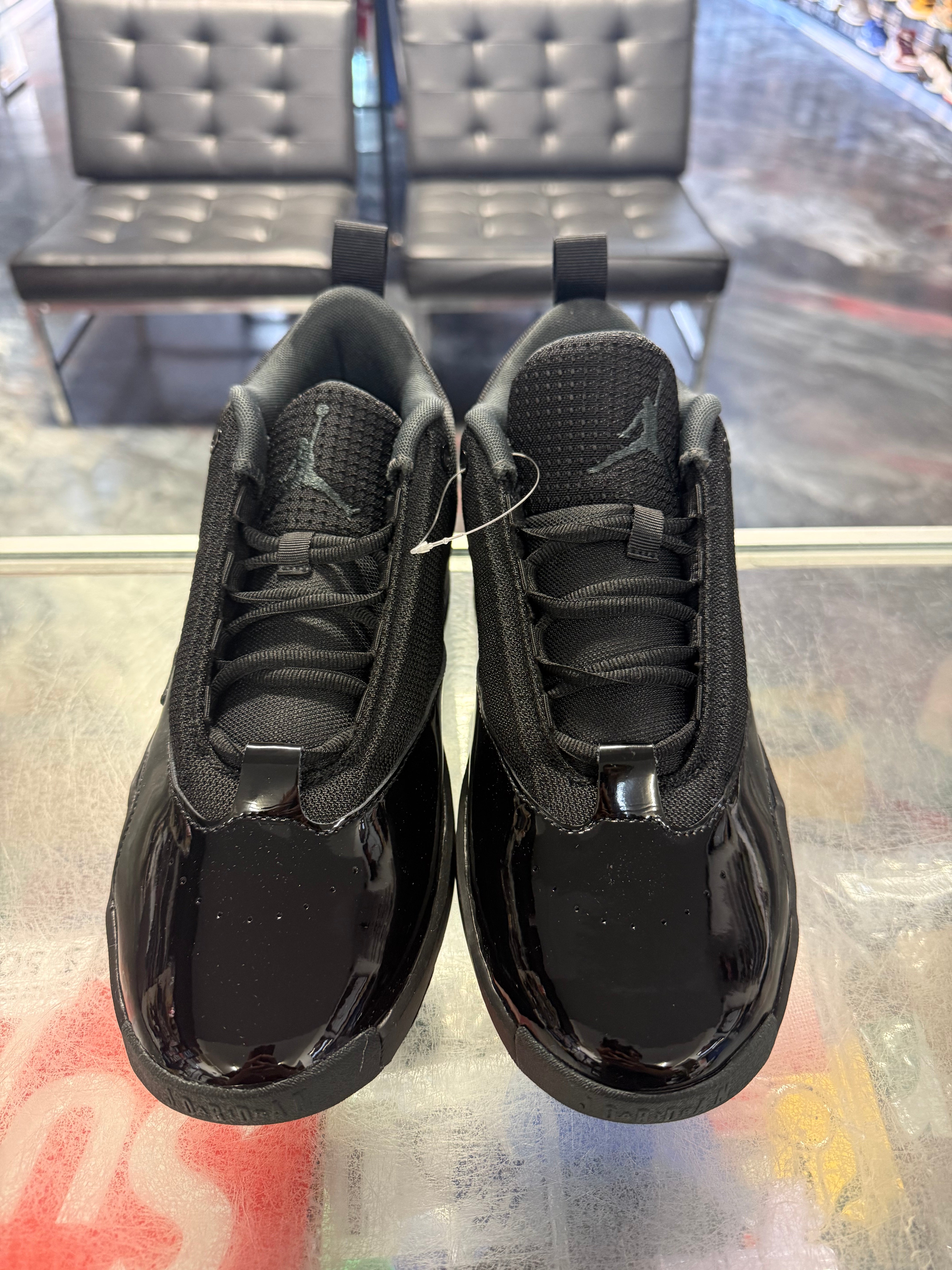 Size 8.5 Jordan Max Aura 6 “Triple Black” Brand New
