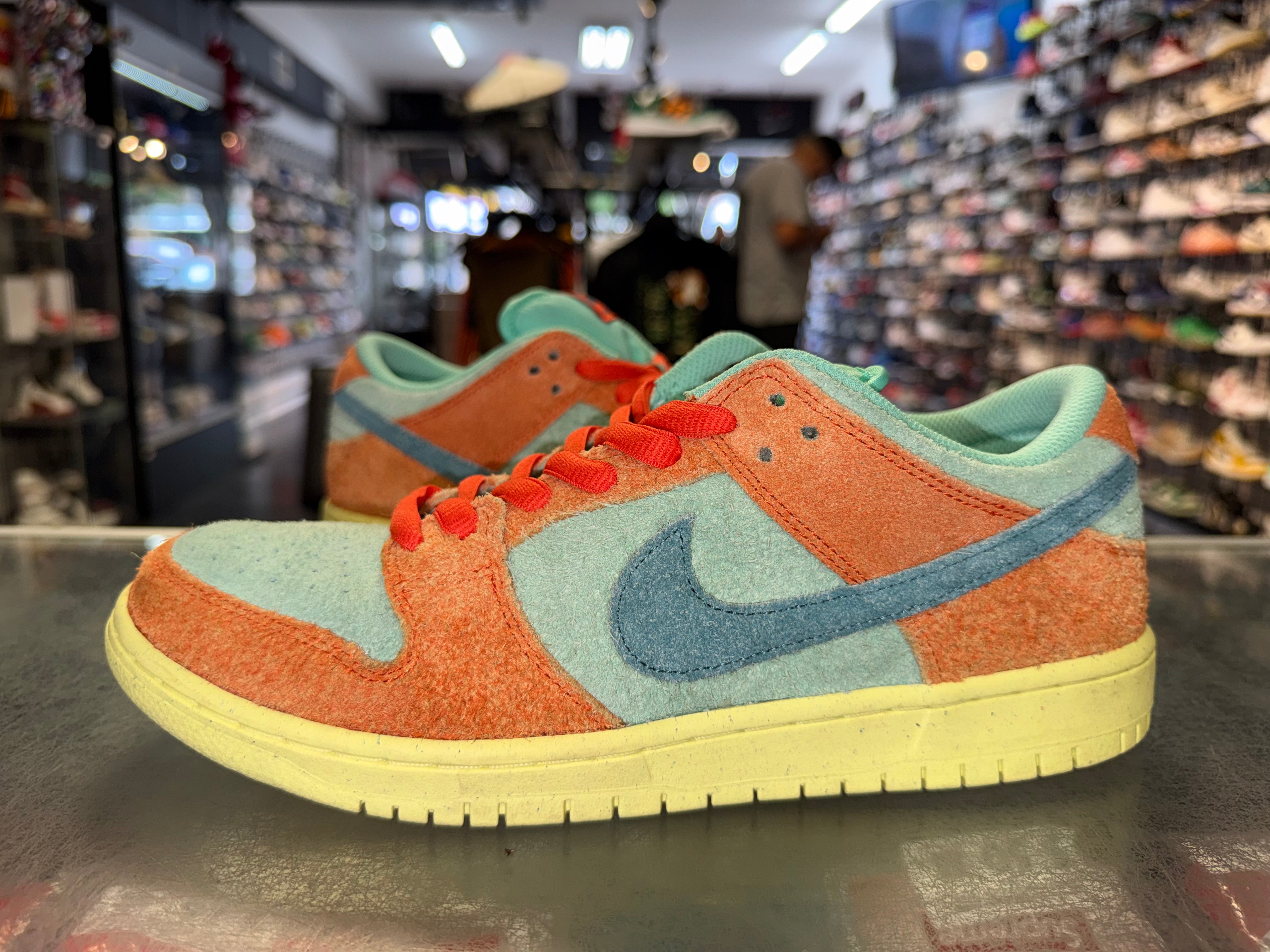 Size 9 Dunk Low SB "Orange Emerald Rise"