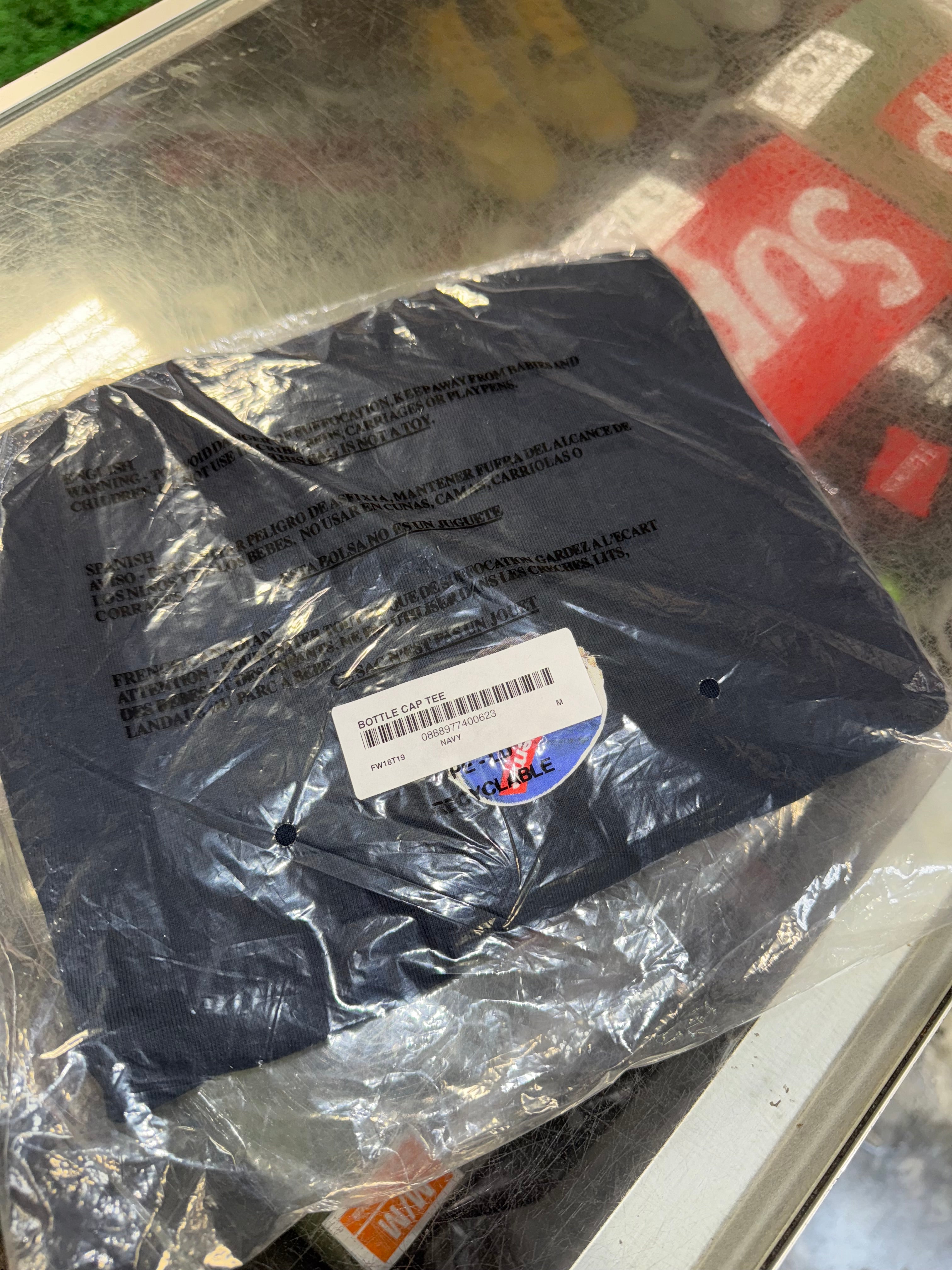 Size M Supreme Bottle Cap Tee “Navy” Brand New